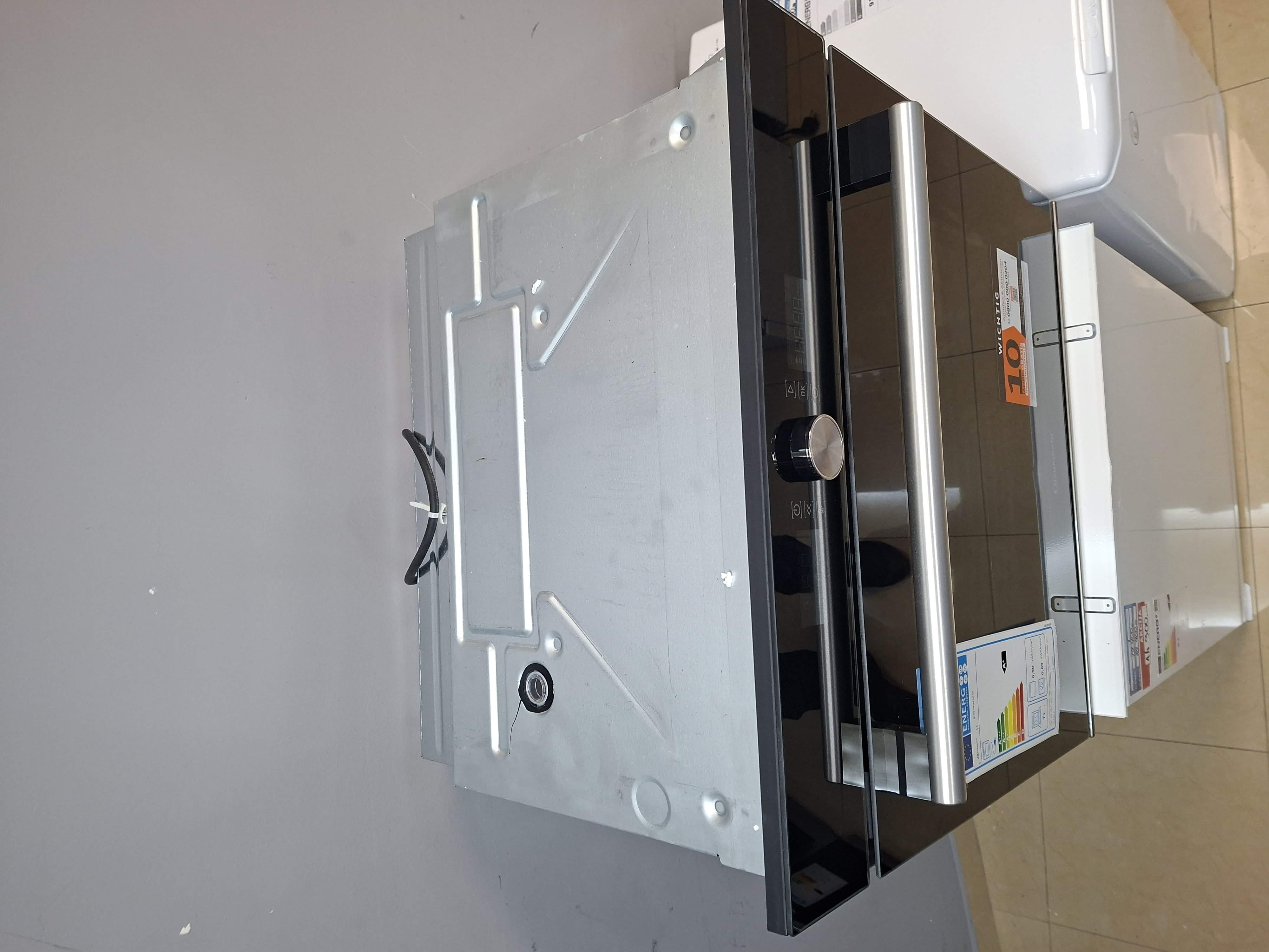 Ugradna rerna Bauknecht BIR4 DH8FS2 ES , 71l