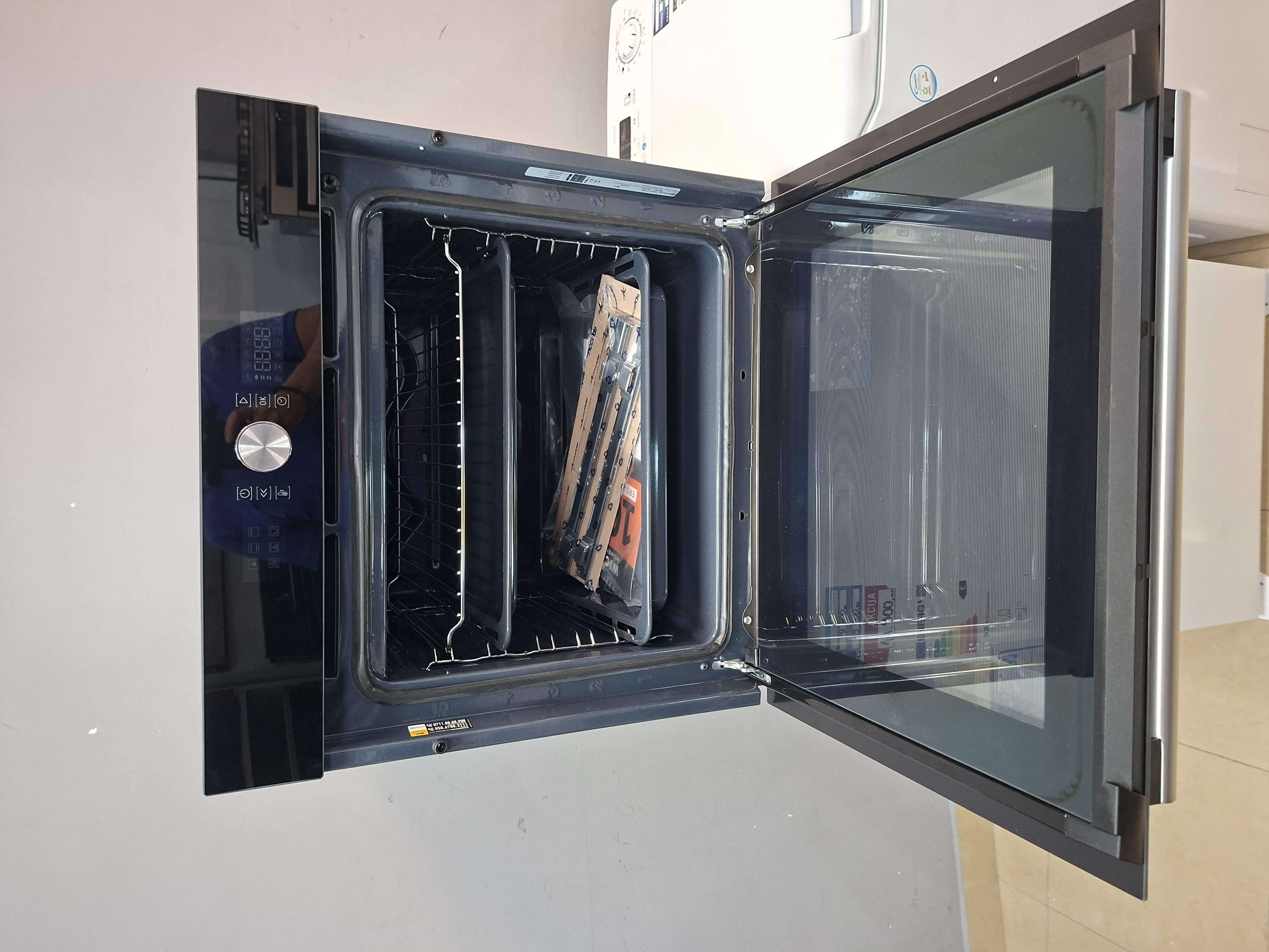Ugradna rerna Bauknecht BIR4 DH8FS2 ES , 71l