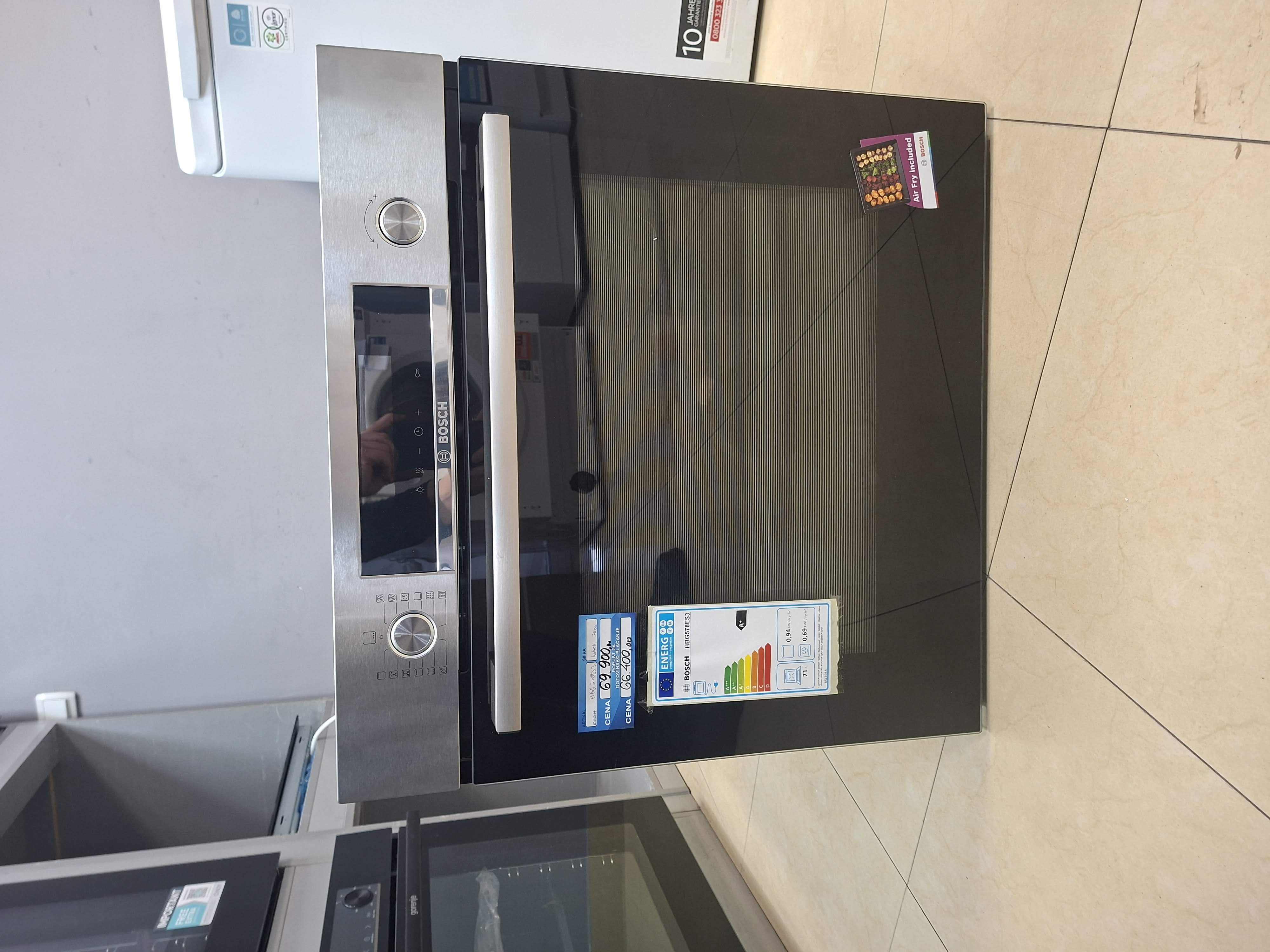 Ugradna rerna Bosch serija 6 HBG578ES3 , 71l