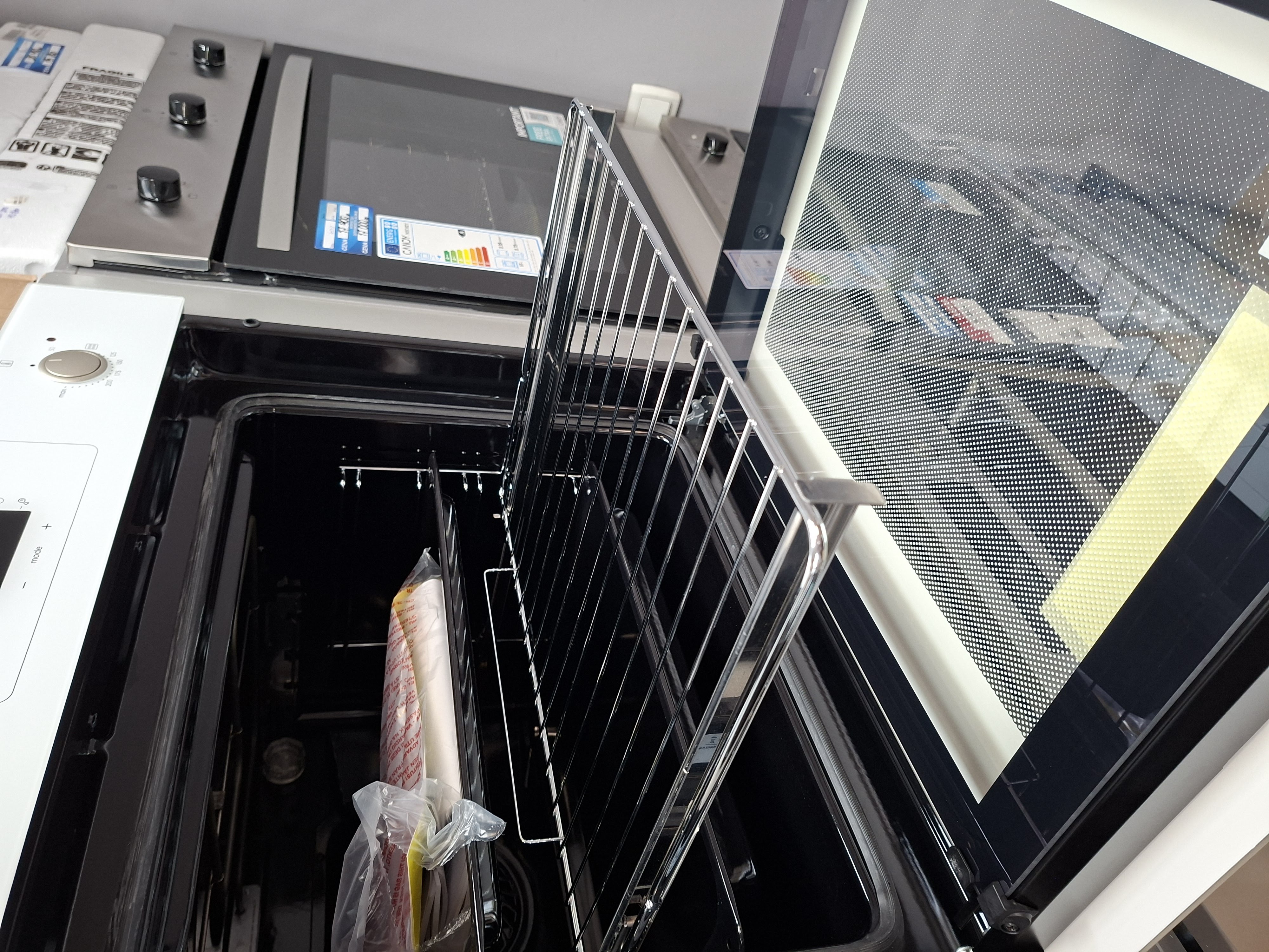 Ugradna Rerna Candy FIDC B625 L , 70L