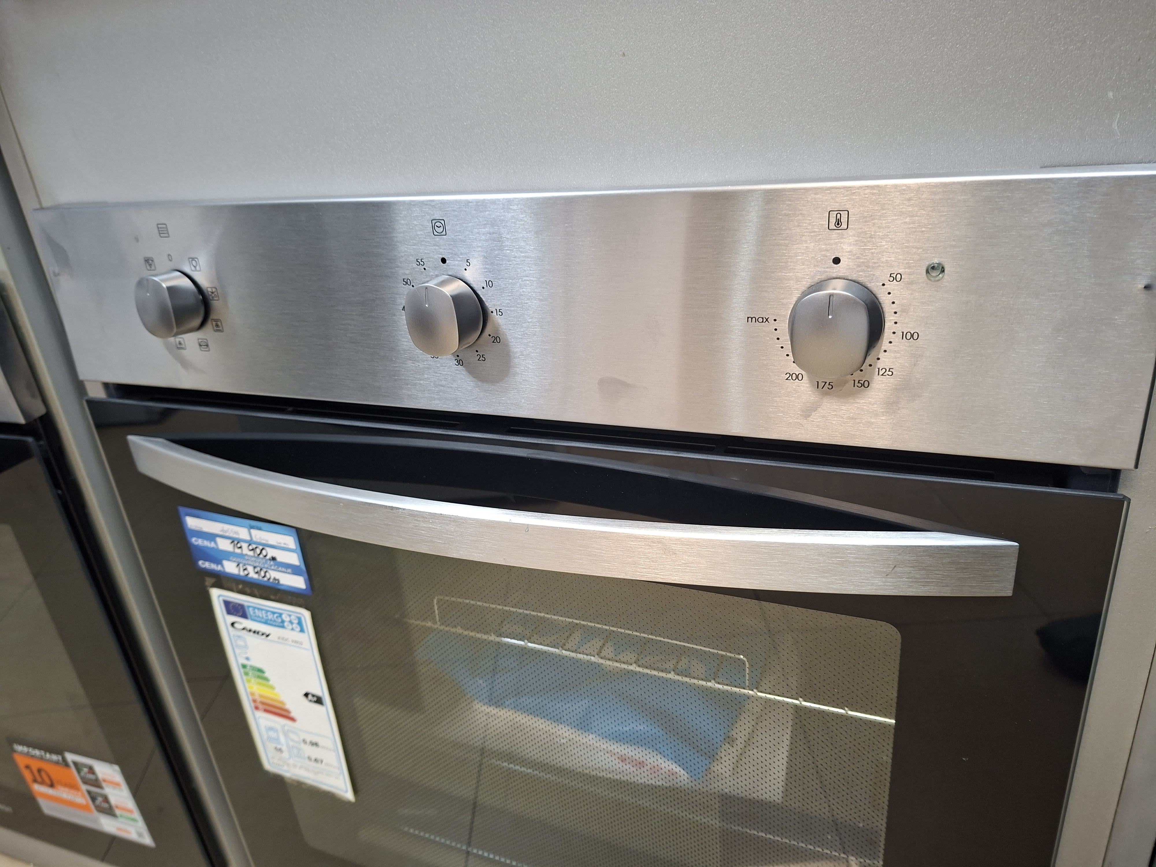 Ugradna rerna Candy FIDC X602, 65 litara