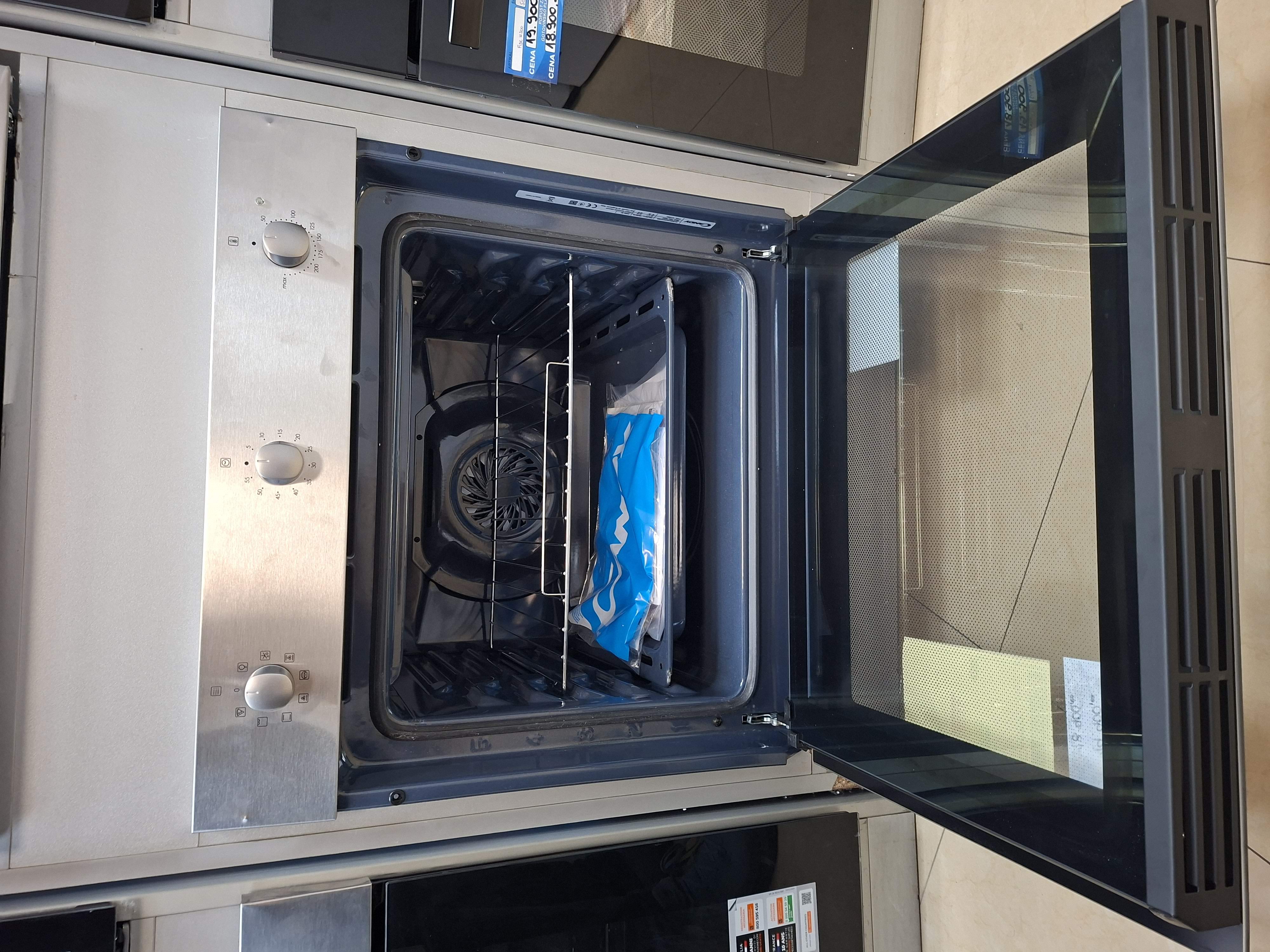 Ugradna rerna Candy FIDC X602, 65 litara