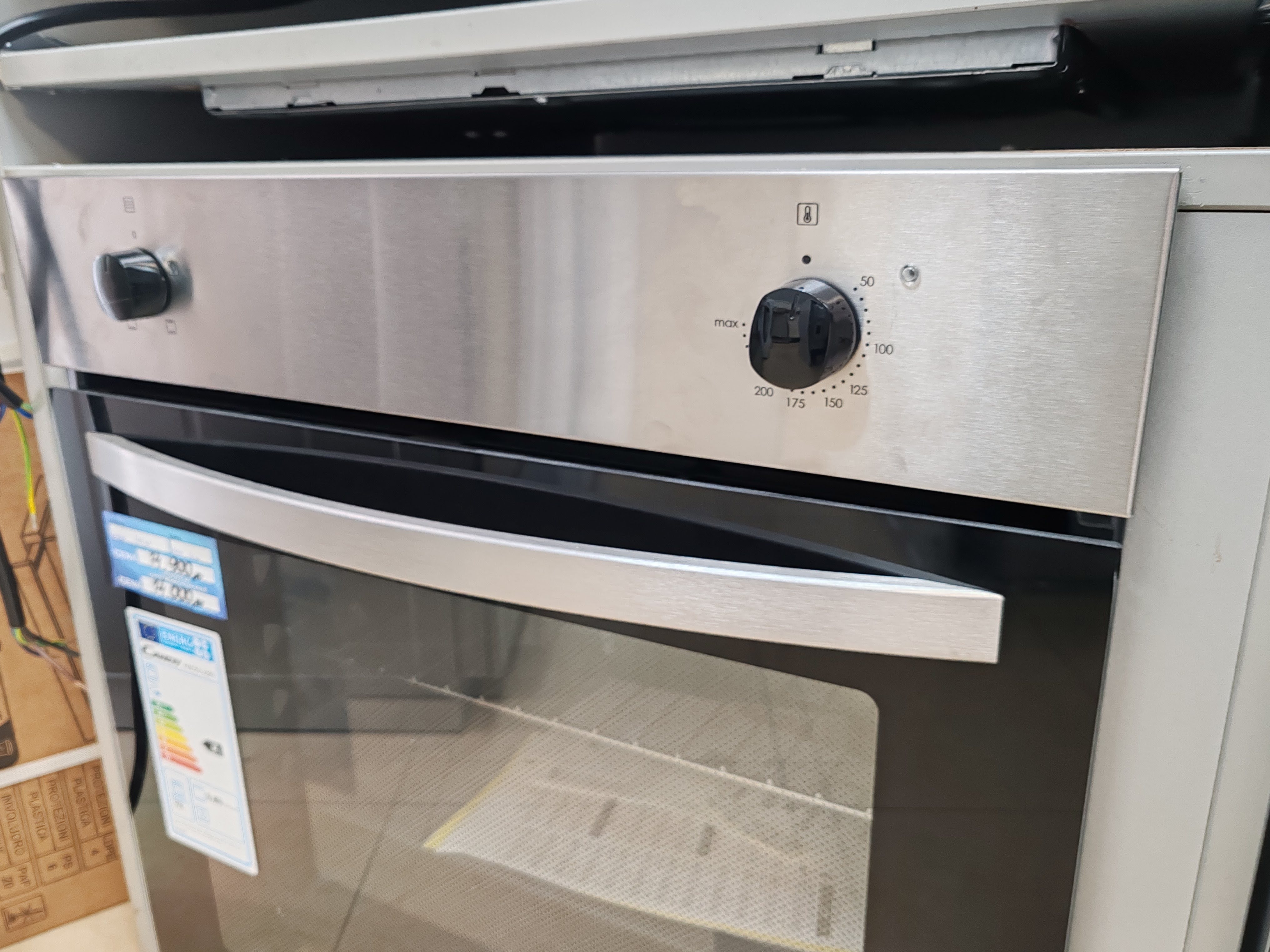 Ugradna rerna Candy FMCIDC X200