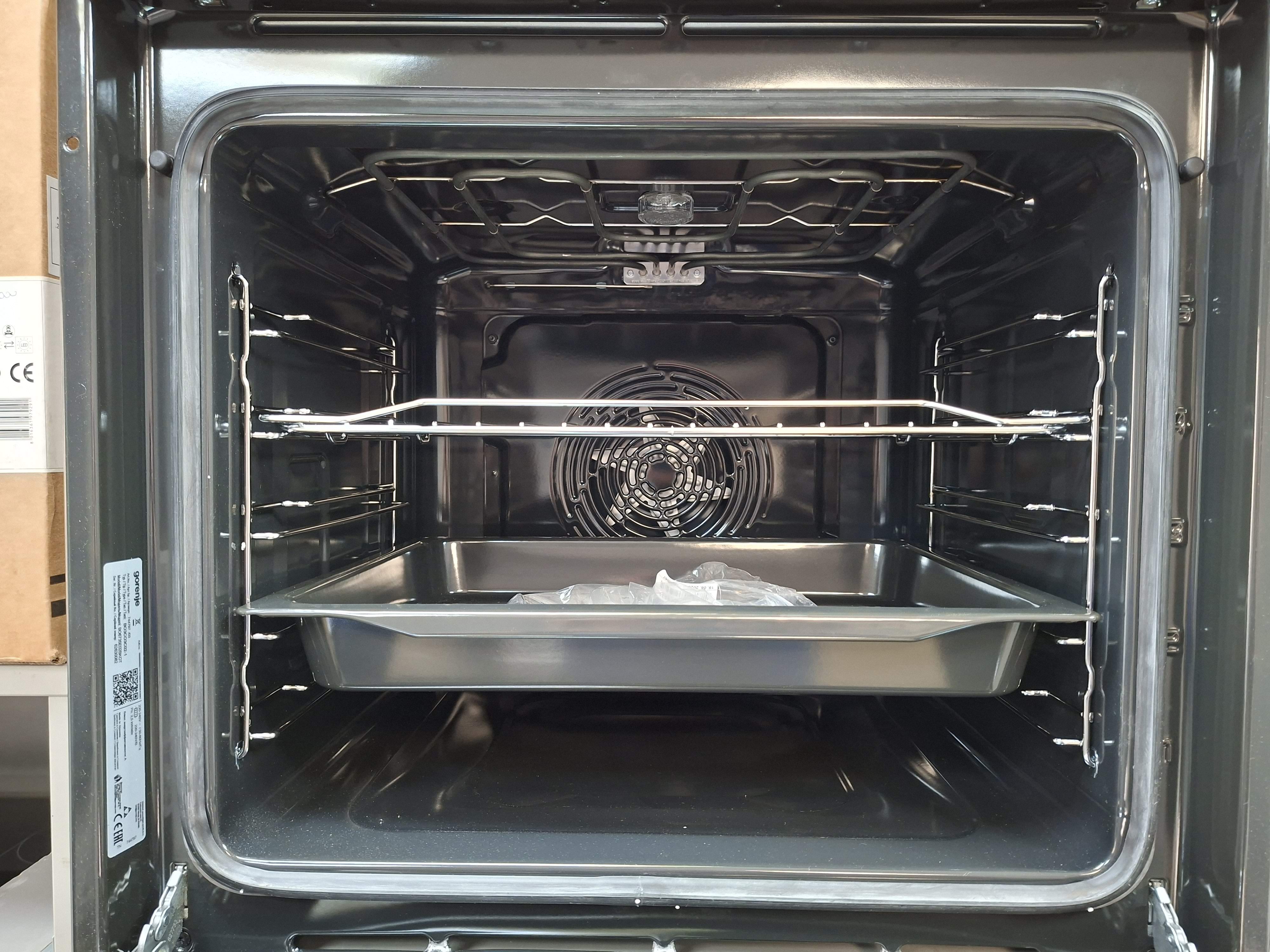 Ugradna rerna Gorenje BO6735E02BKOT , 77L