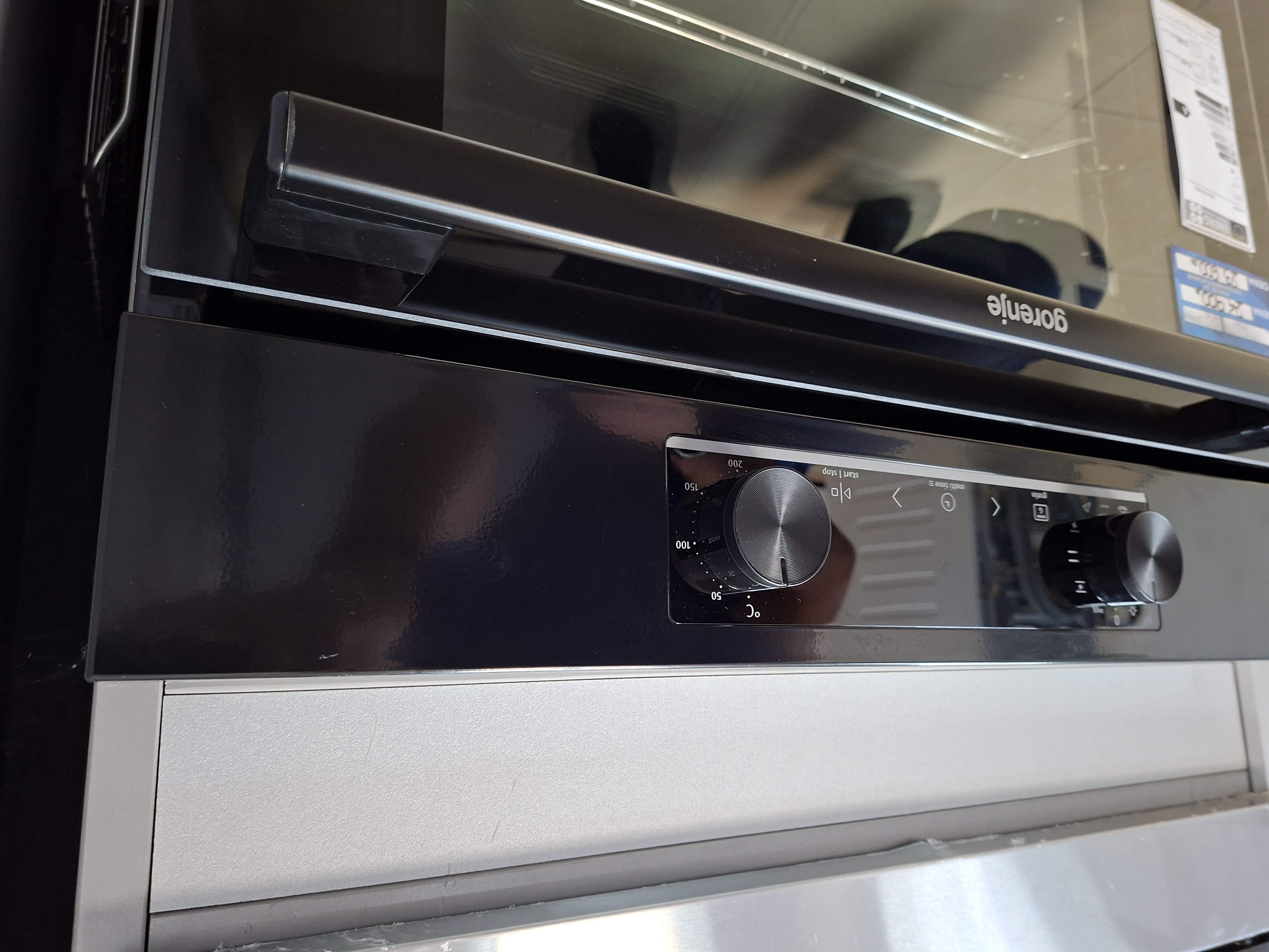 Ugradna rerna Gorenje BO6735E02BKOT , 77L