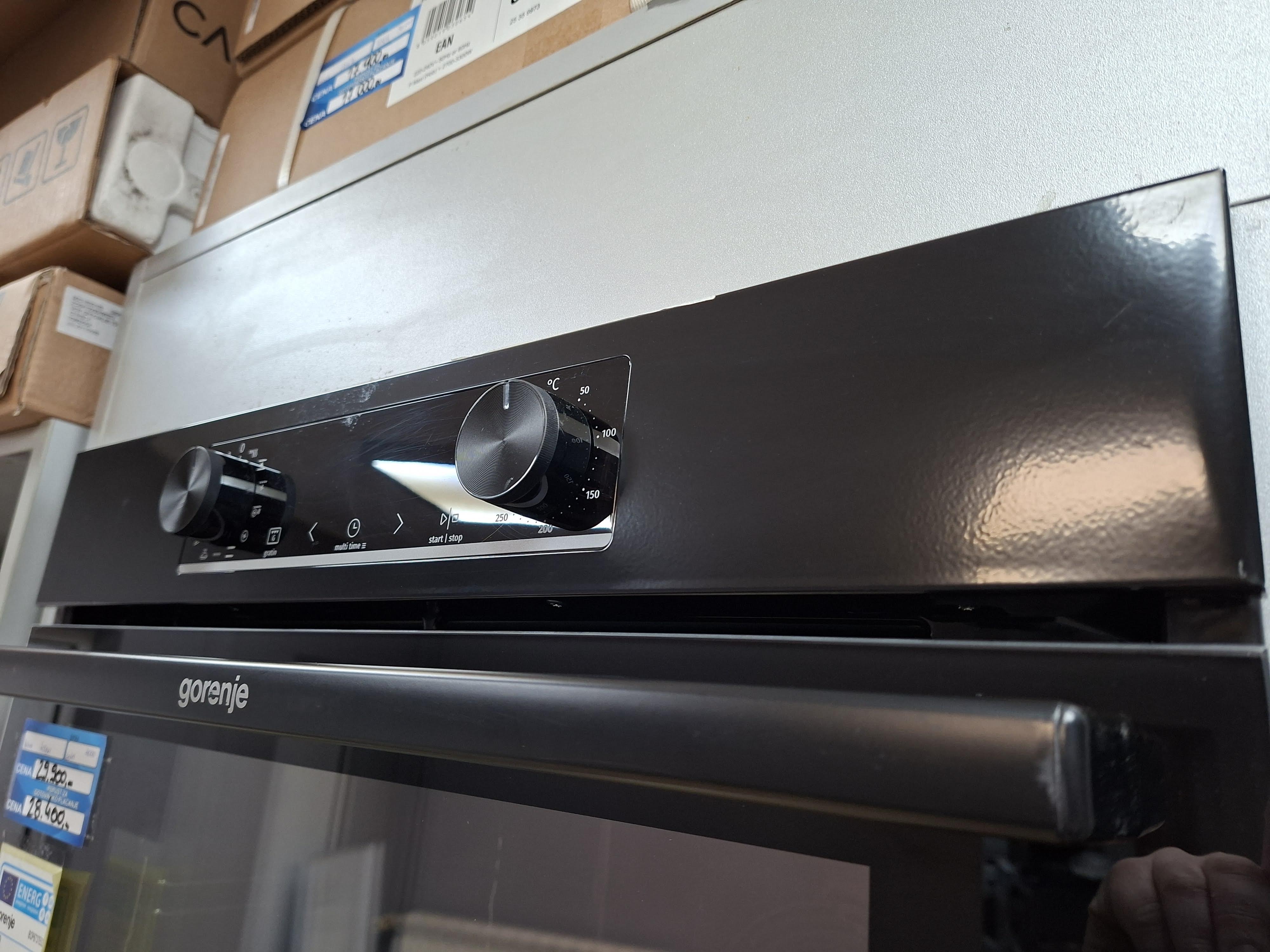 Ugradna rerna Gorenje BOP6737E02BK , 77L