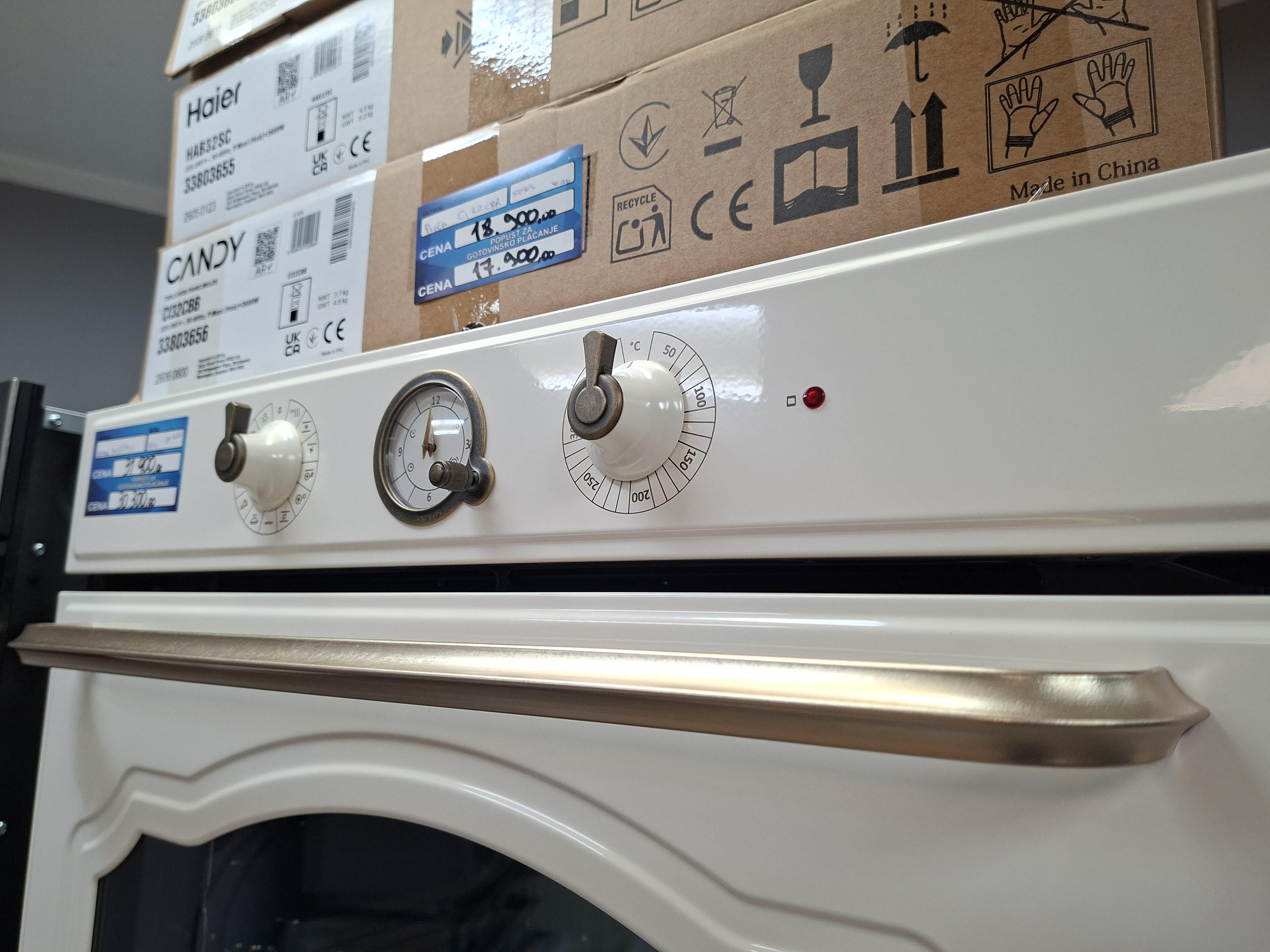 Ugradna rerna Gorenje BOS67371CLI , 77L, retro