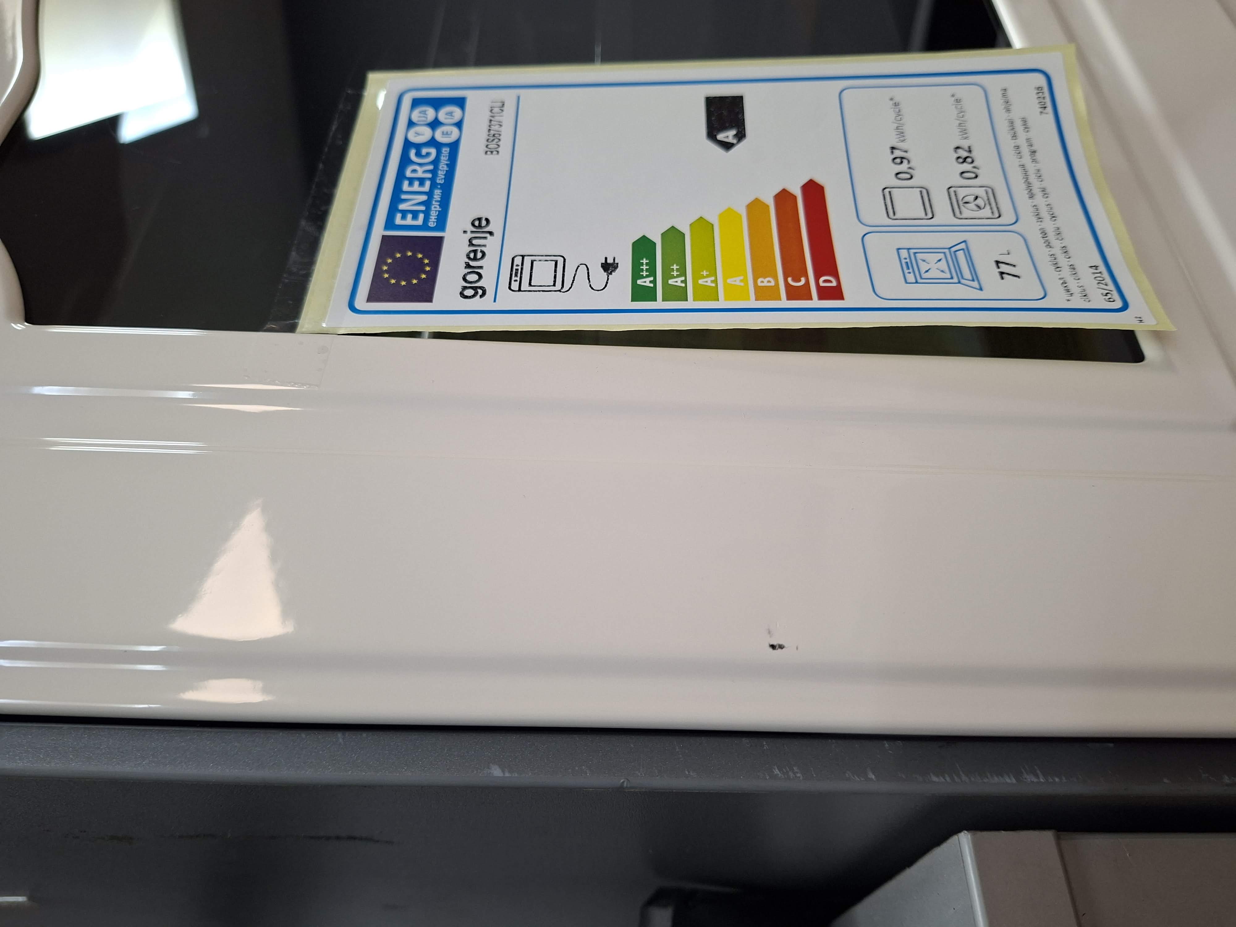Ugradna rerna Gorenje BOS67371CLI , 77L, retro