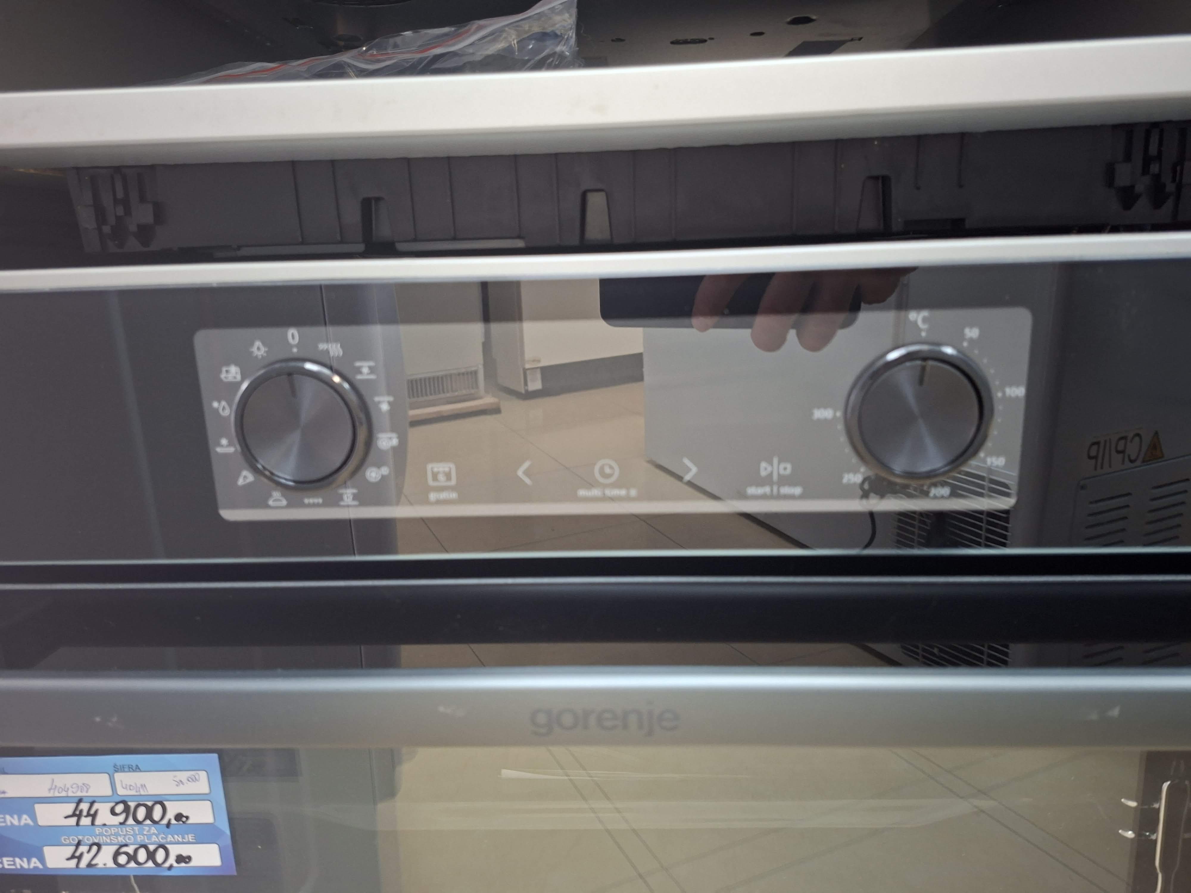 Ugradna rerna Gorenje BOS6737E06BG , 77L