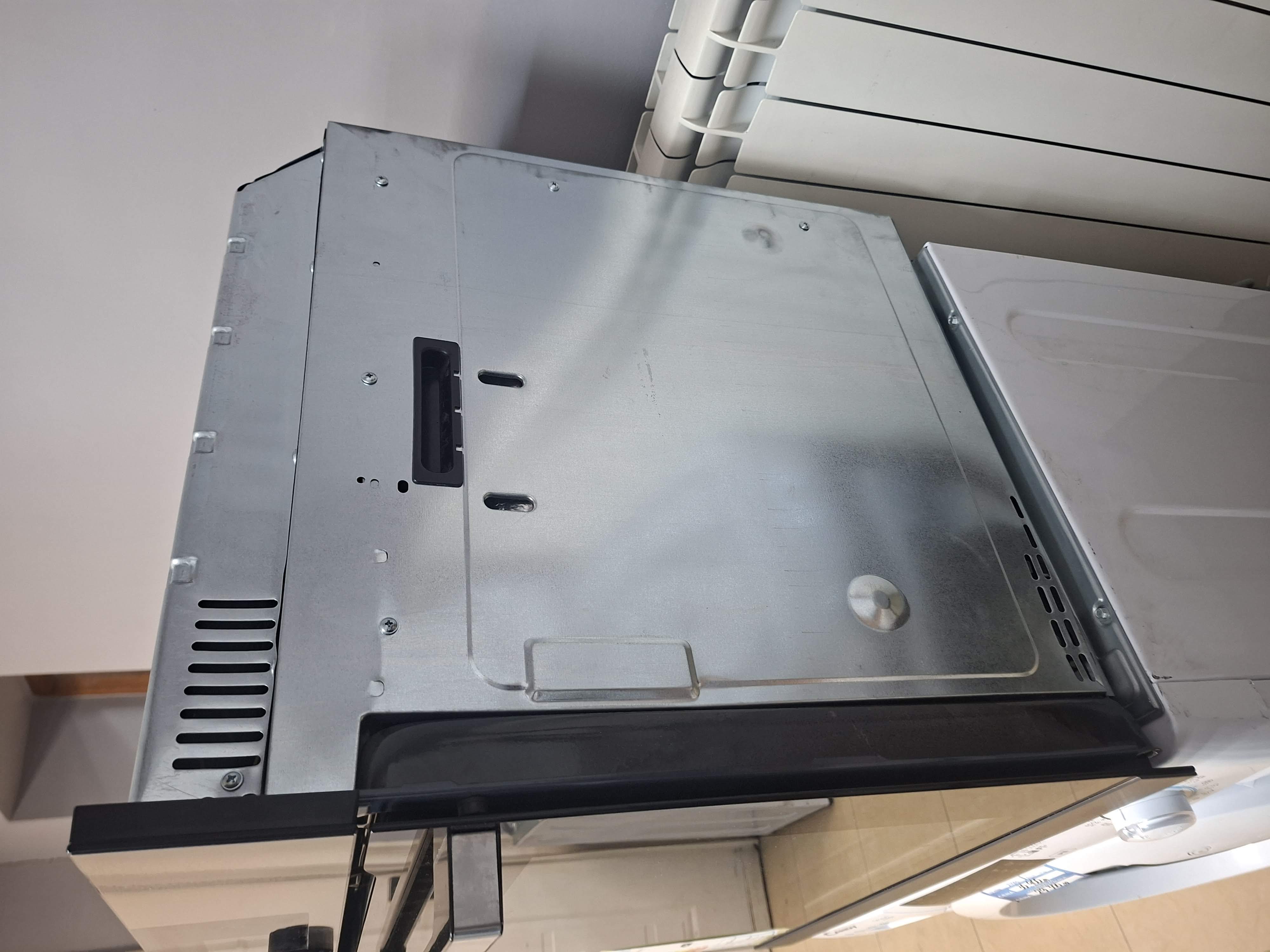 Ugradna Rerna Haier HWO60SM2F9XH , 70L