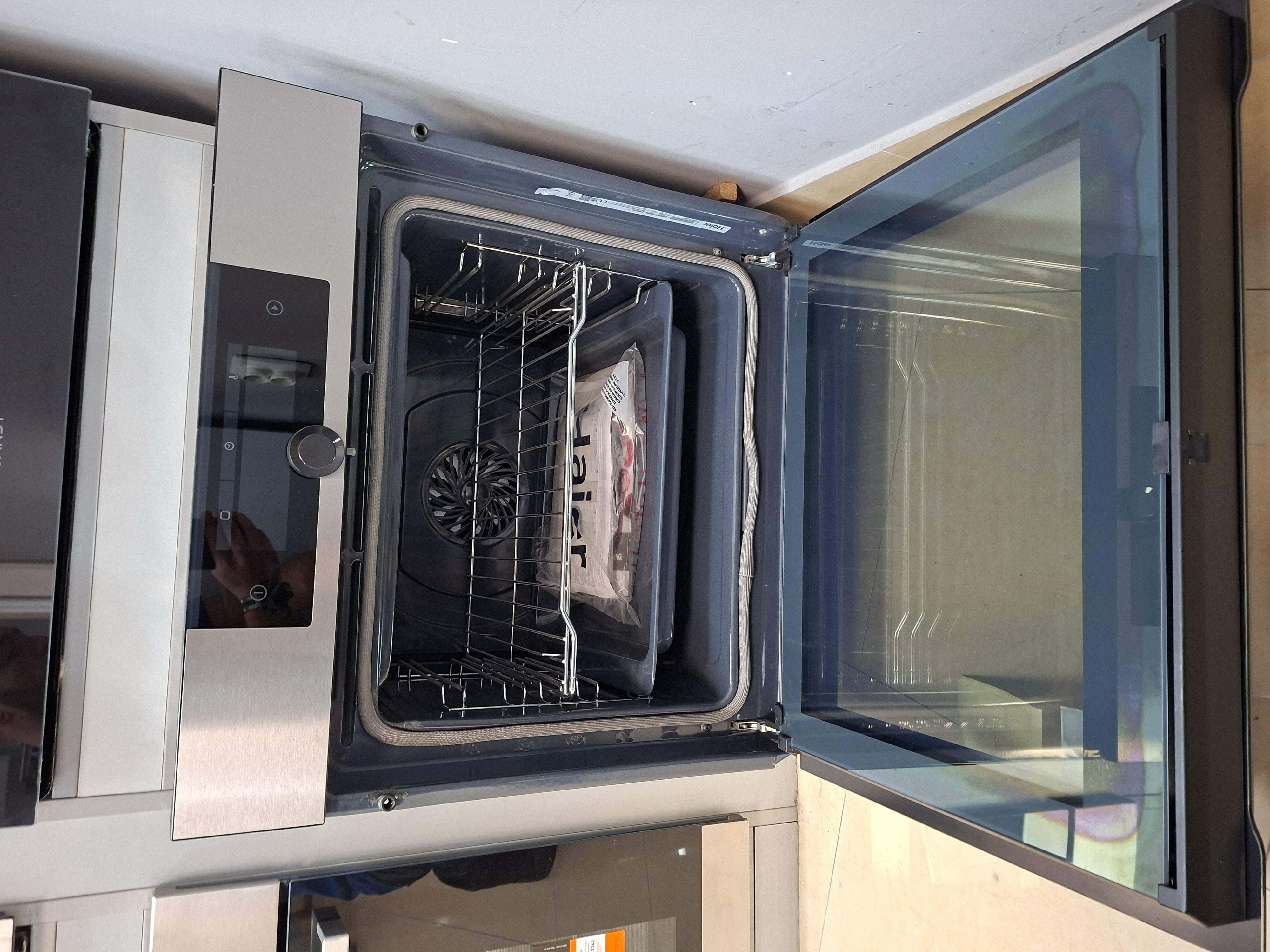 Ugradna Rerna Haier HWO60SM2F9XH , 70L