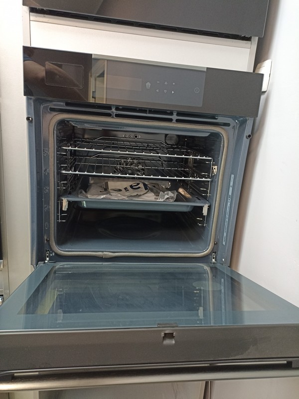 Ugradna rerna Haier HWO60SM5S9BH , 70L
