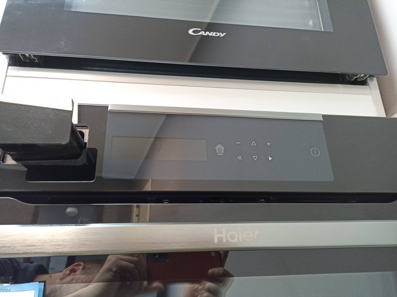 Ugradna rerna Haier HWO60SM5S9BH , 70L
