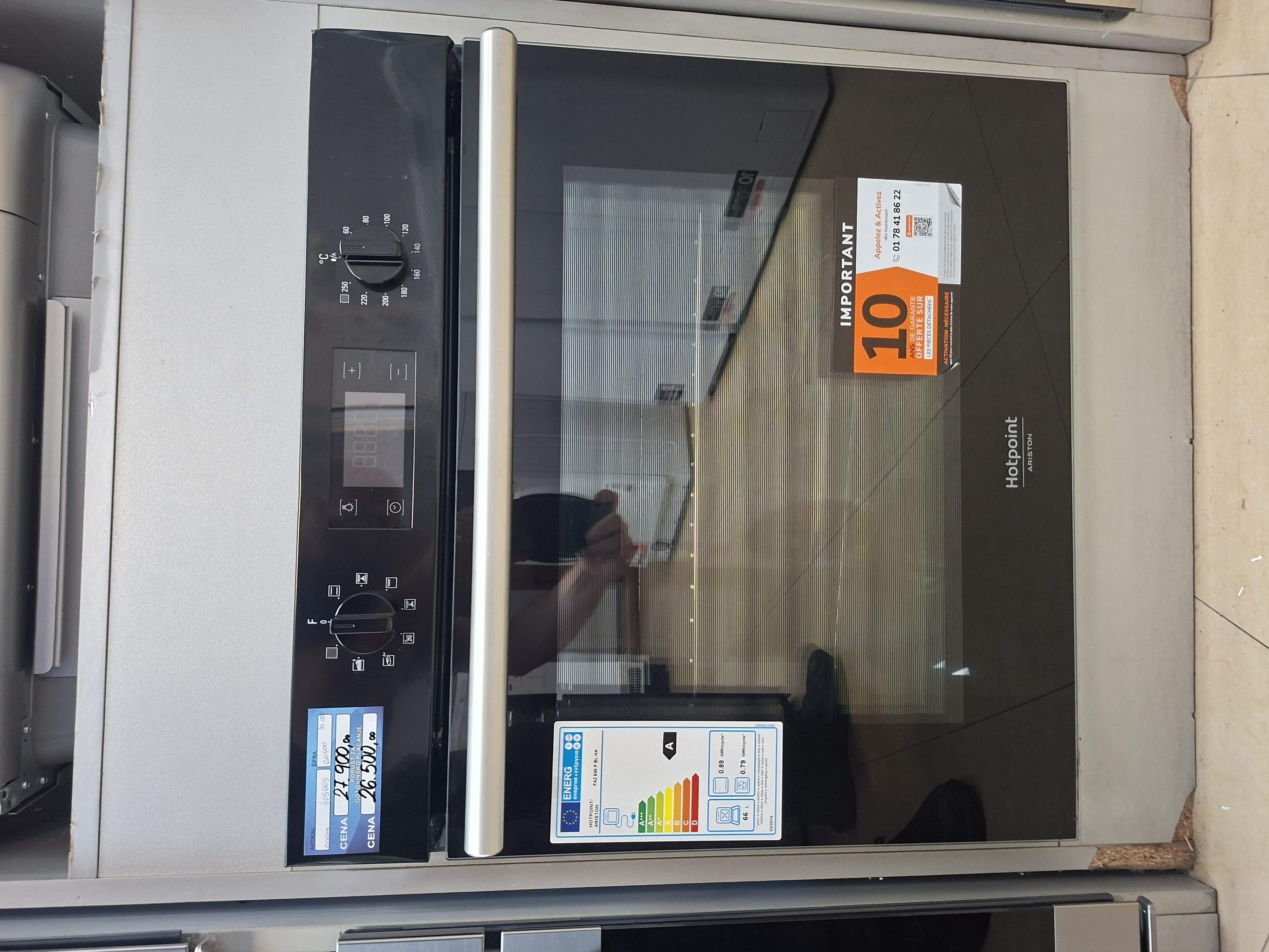 Ugradna Rerna Hotpoint Ariston FA2 540 P BL HA , 66L