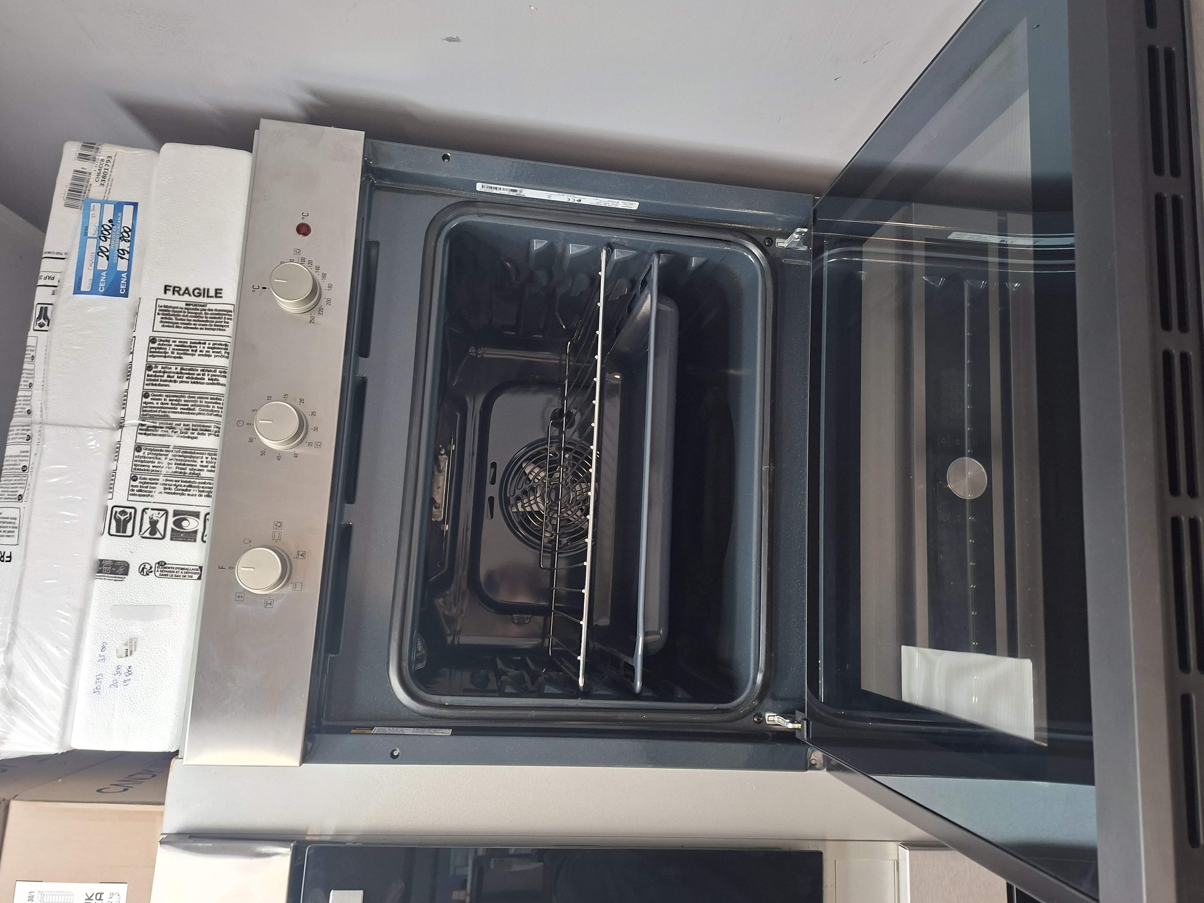 Ugradna Rerna Hotpoint Ariston FA3 530 H IX HA , 66 litara.