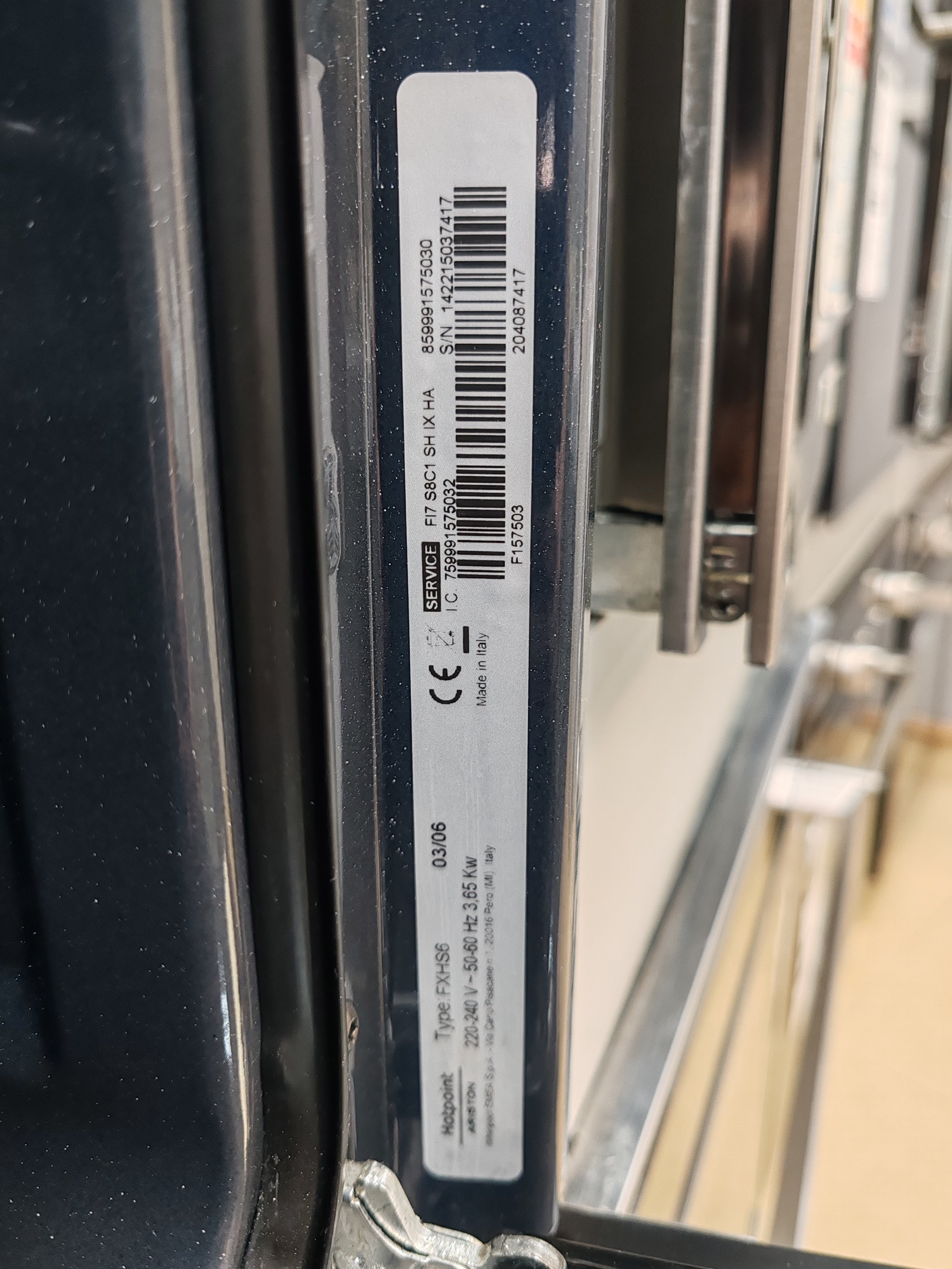 Ugradna Rerna Hotpoint Ariston FI7 S8C1 SH IX HA (2), 73L