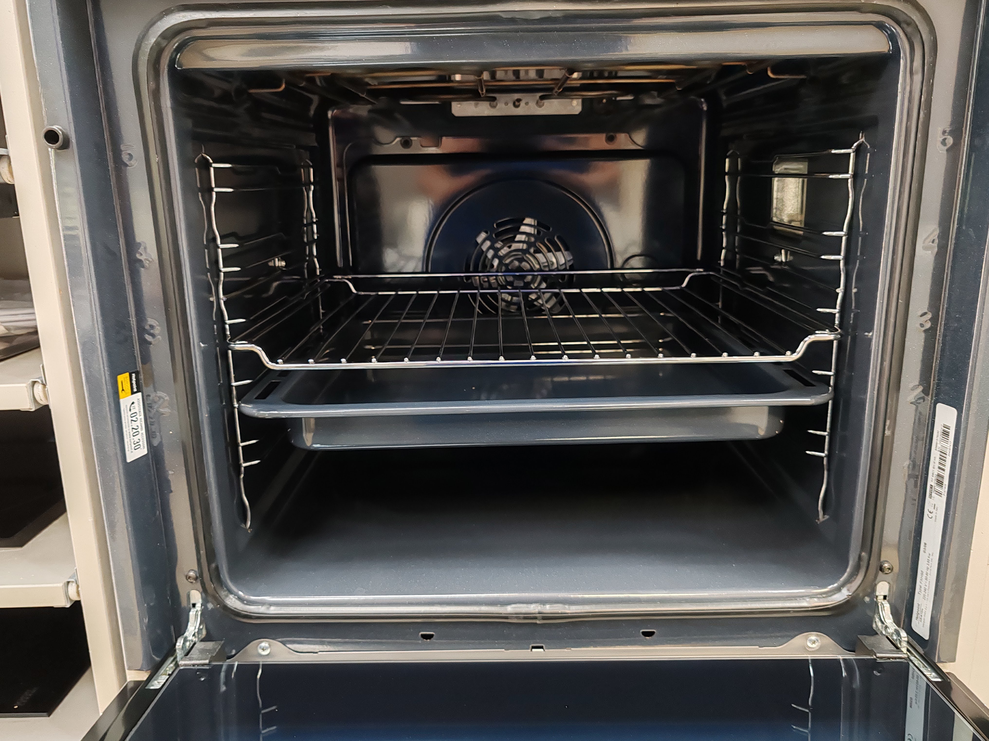 Ugradna Rerna Hotpoint Ariston FI7 S8C1 SH IX HA (2), 73L