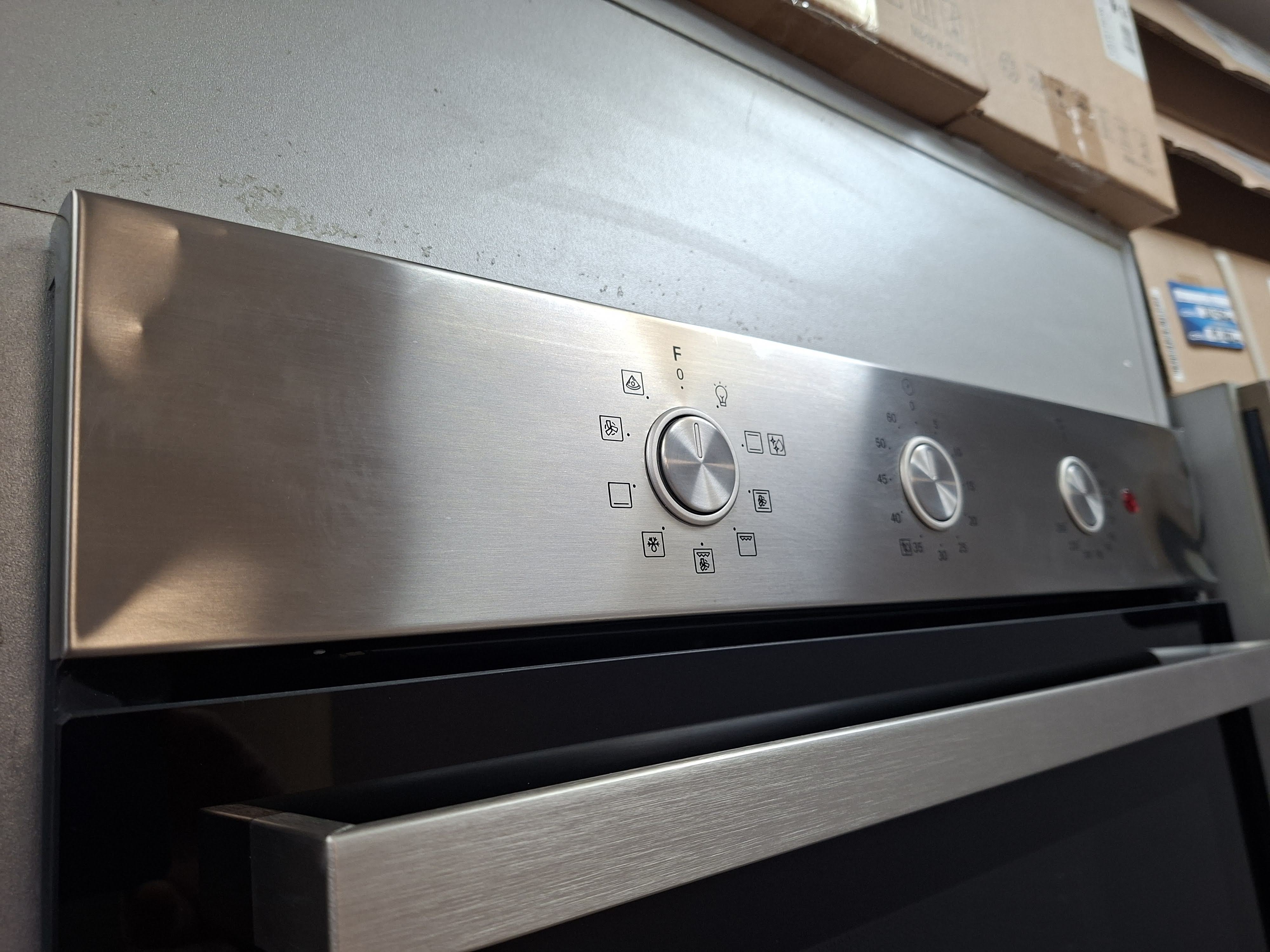 Ugradna rerna Hotpoint Ariston HAO3 K38HU X, 71 L