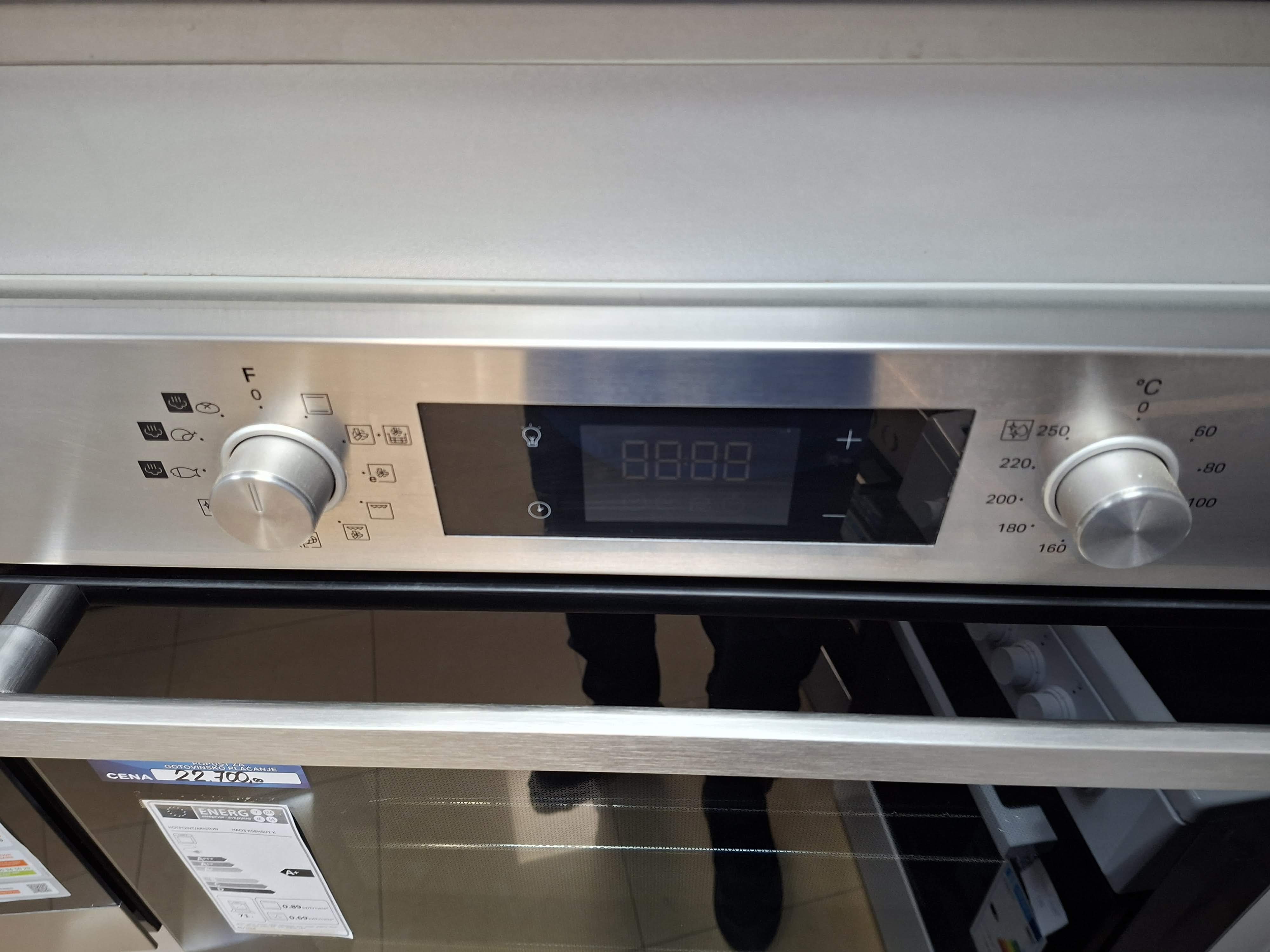 Ugradna rerna Hotpoint Ariston HAO3 K58HSU1 X