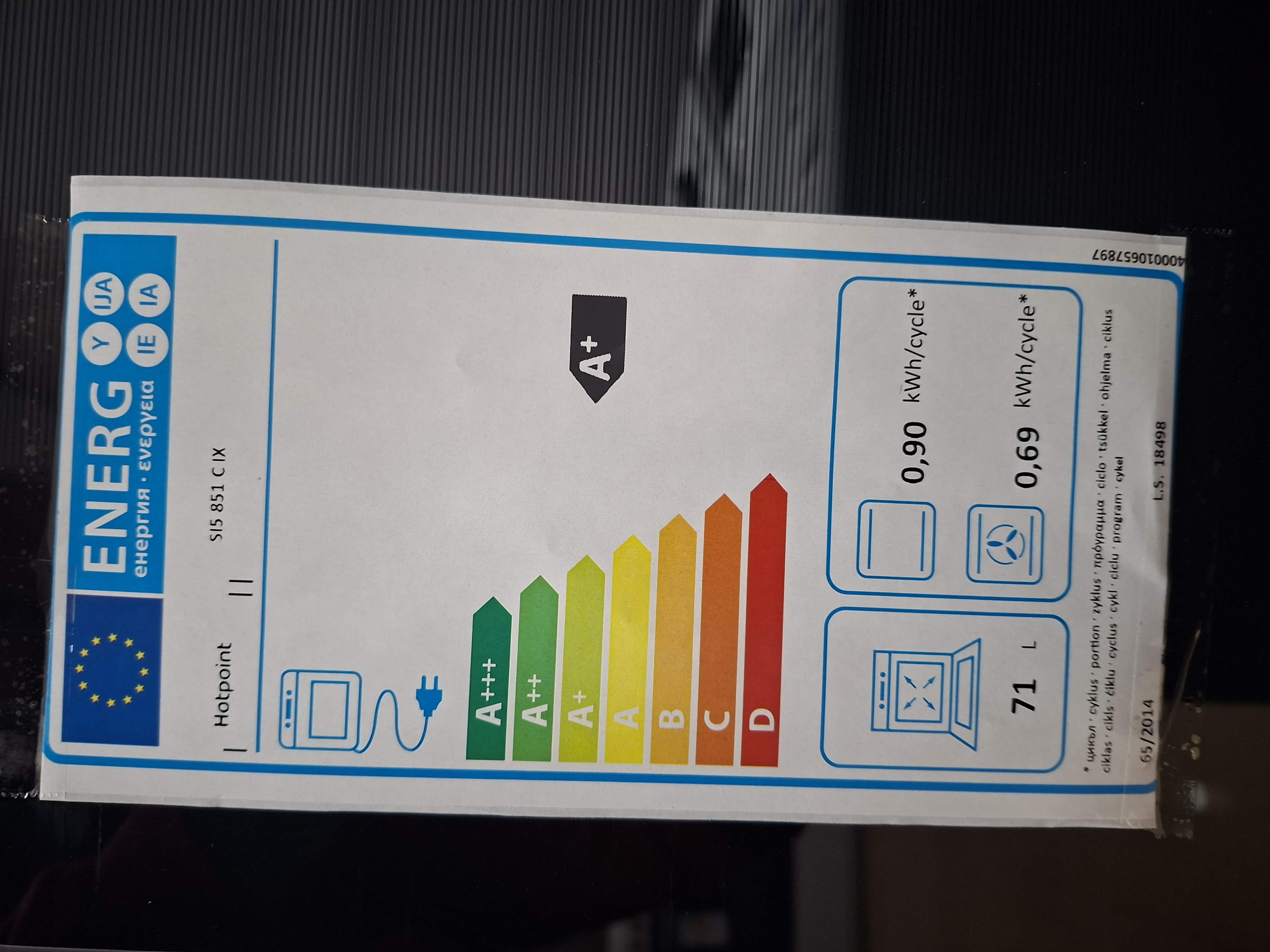 Ugradna Rerna Hotpoint Ariston SI5 851 C IX , 71L