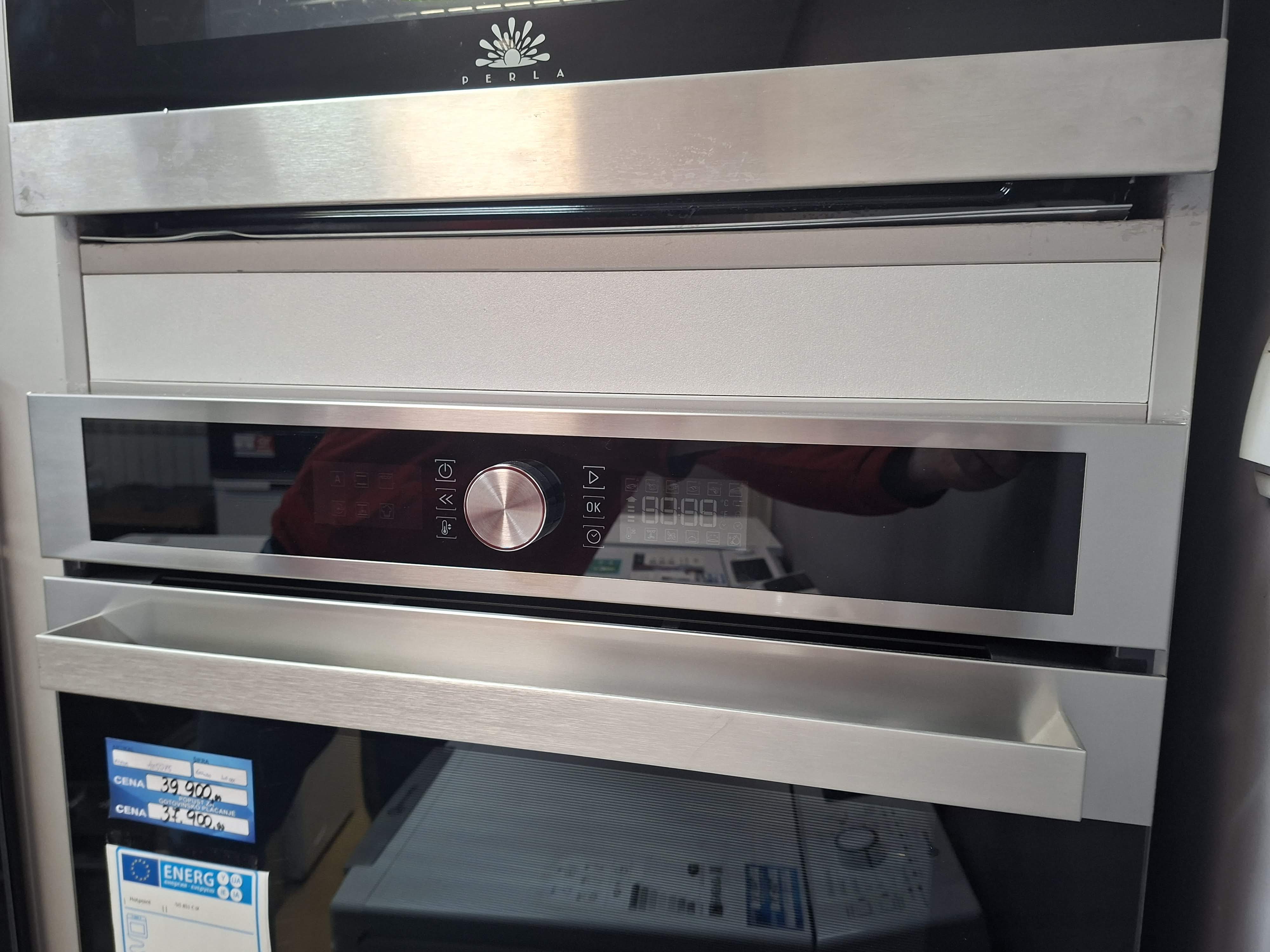 Ugradna Rerna Hotpoint Ariston SI5 851 C IX , 71L