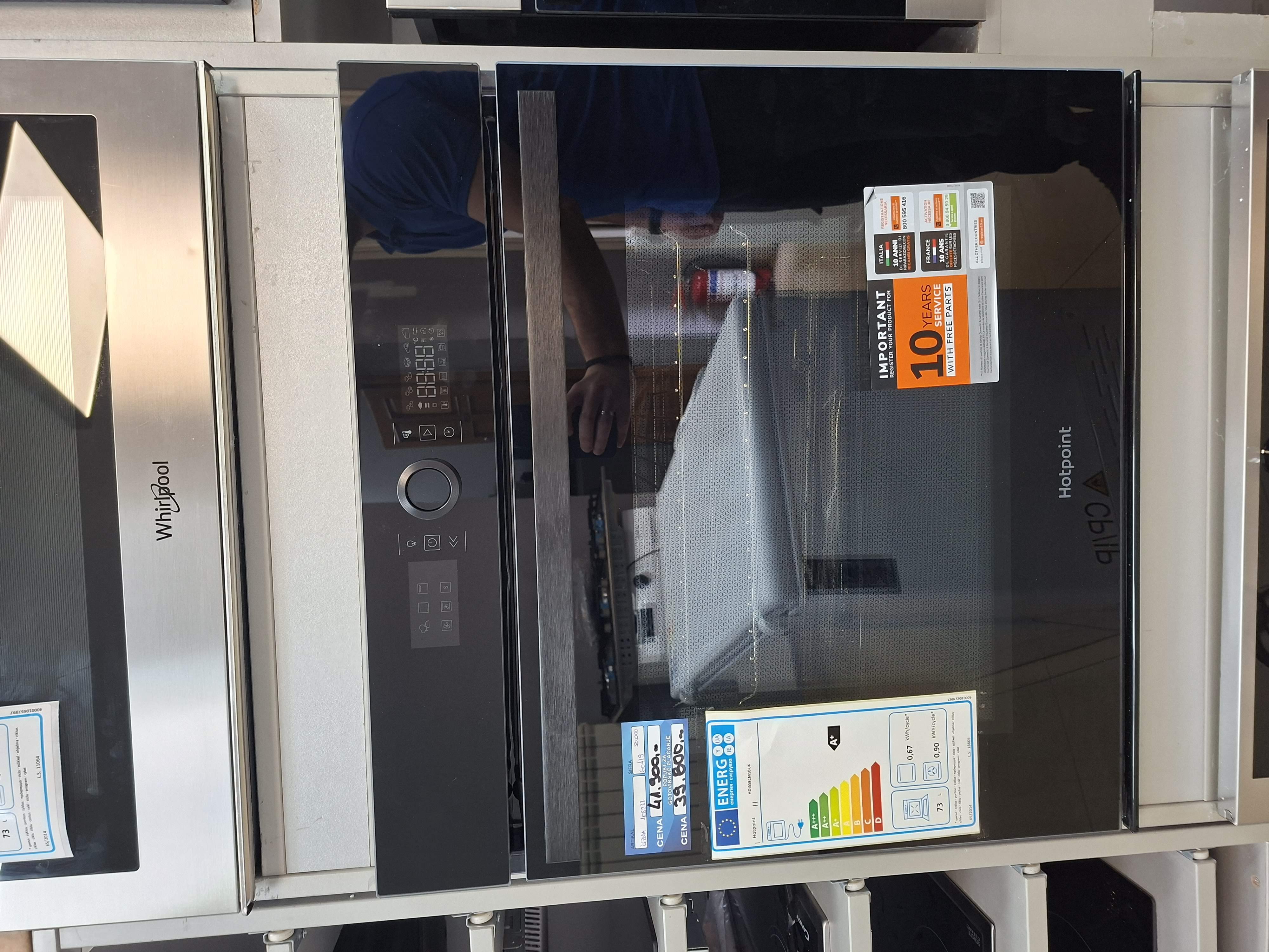 Ugradna Rerna Hotpoint HOI5S8CM1BUK, 