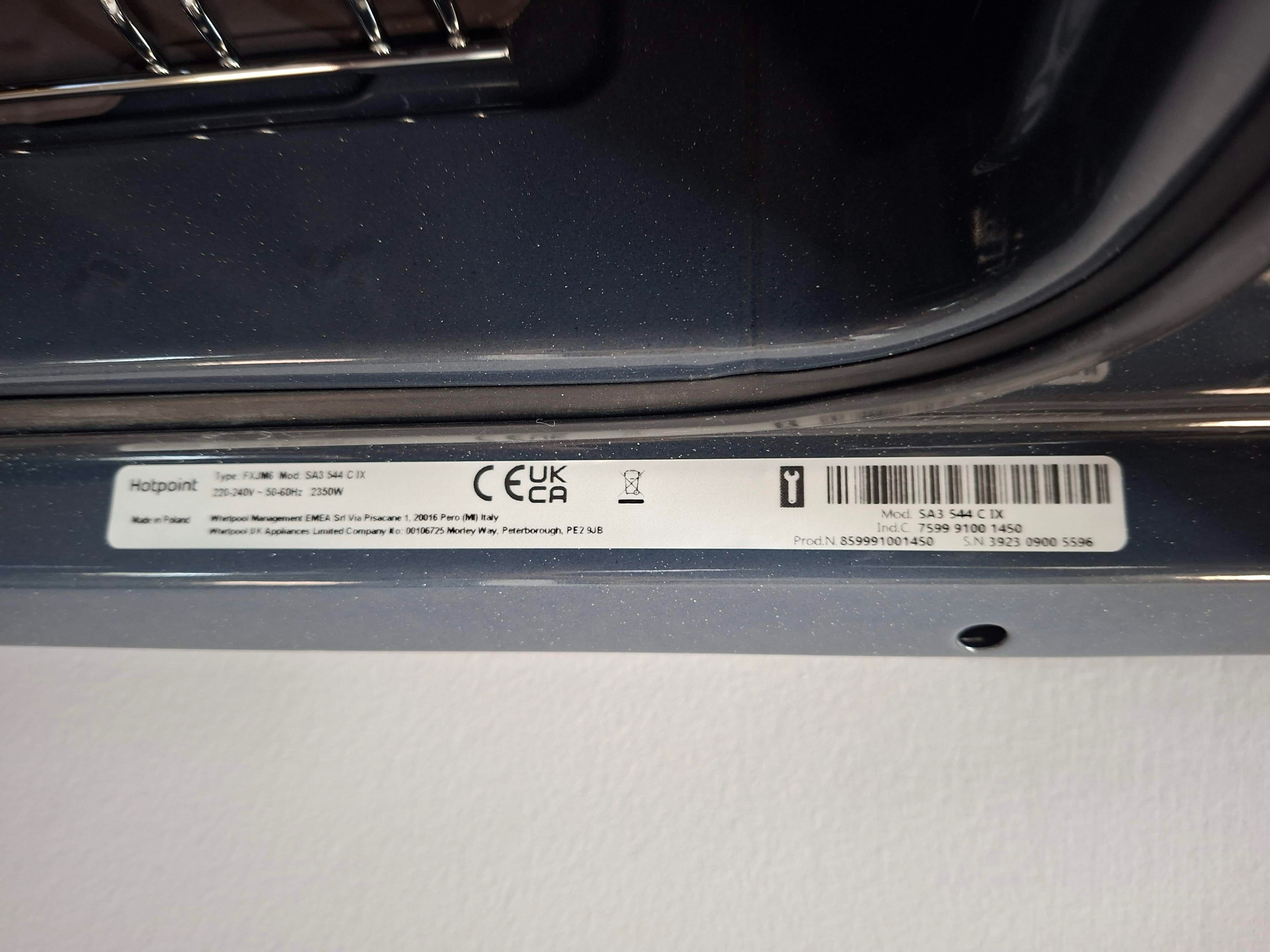 Ugradna Rerna Hotpoint SA3 544 C IX  , 71 litara