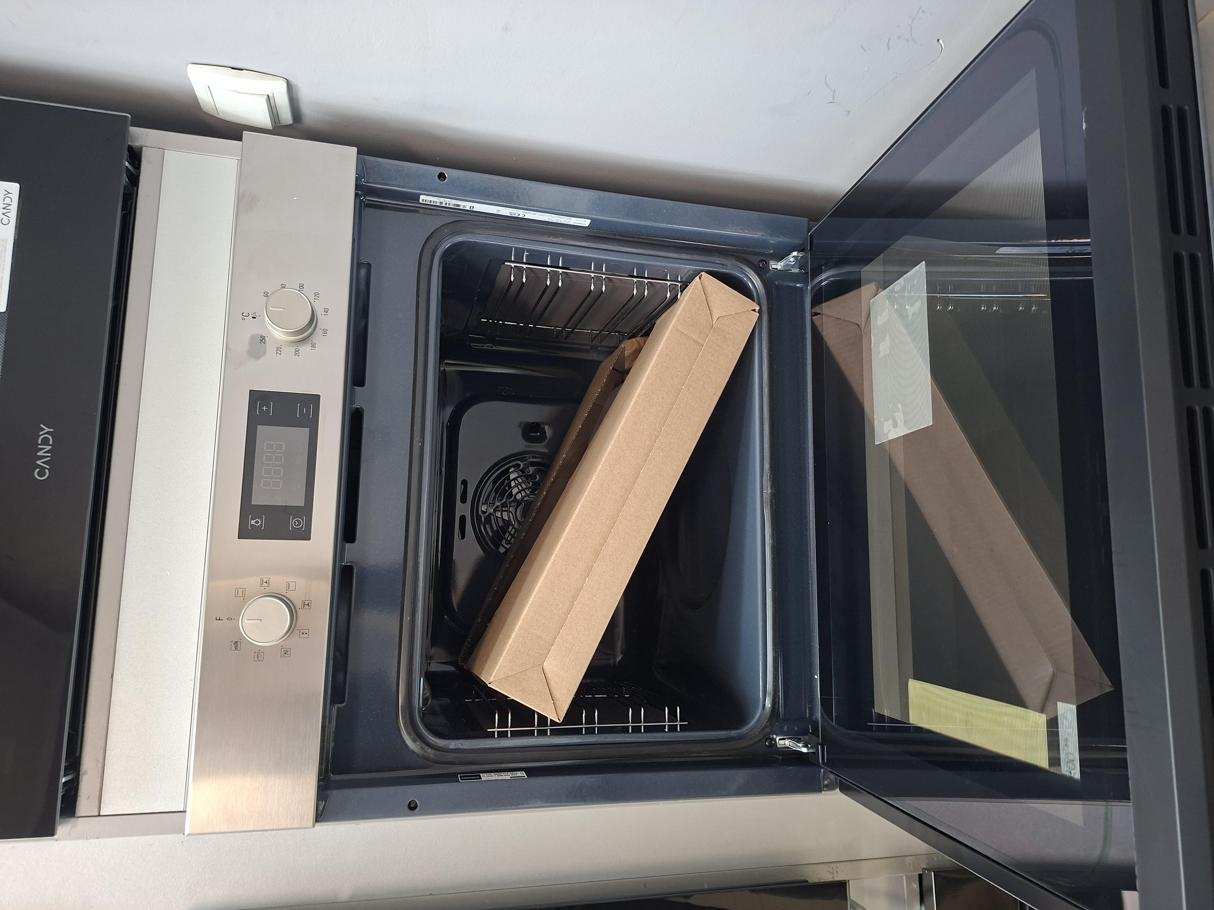 Ugradna Rerna Hotpoint SA3 544 C IX  , 71 litara