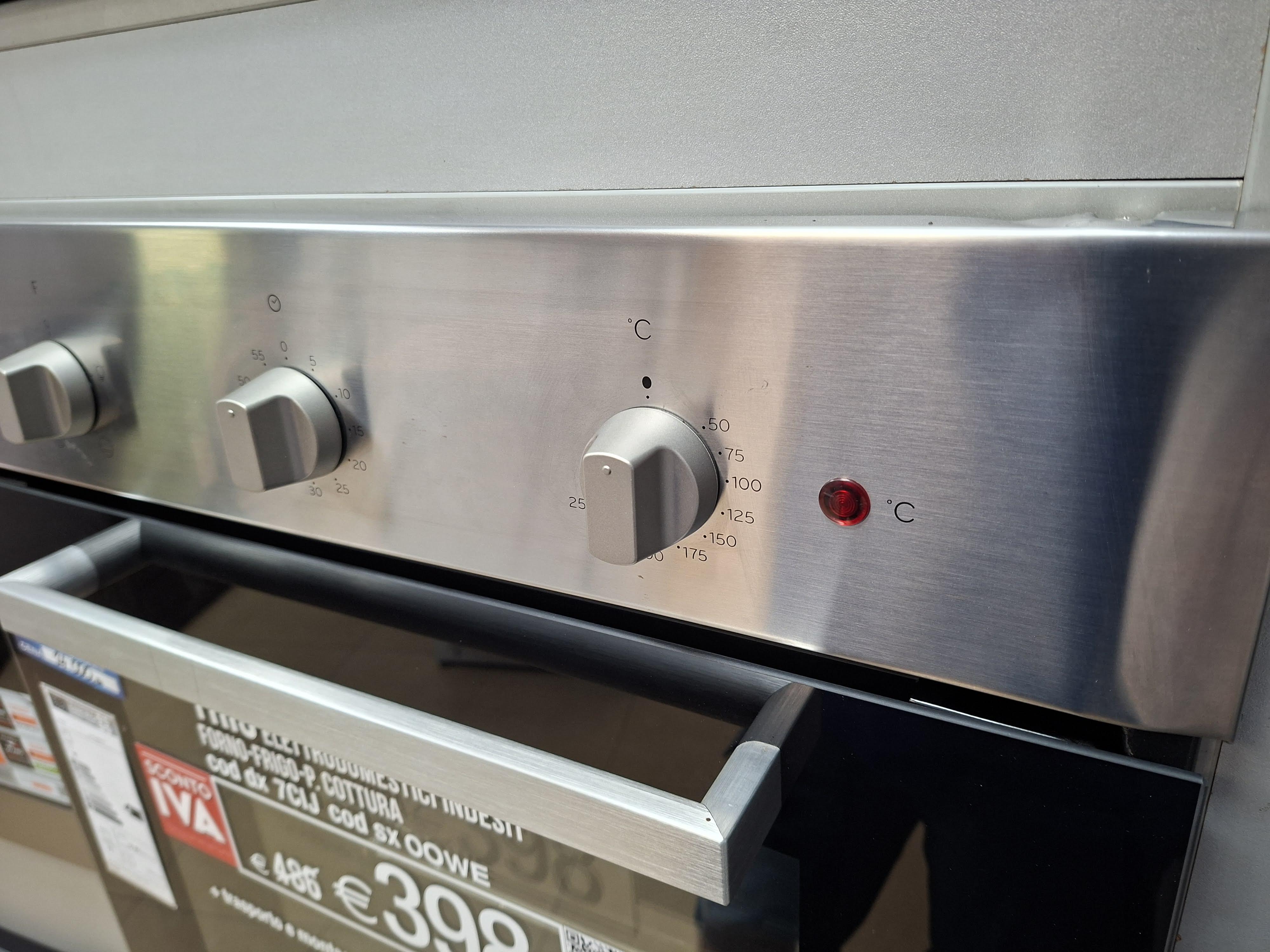 Ugradna rerna Indesit IFW 6230 IX  (2) , 71L