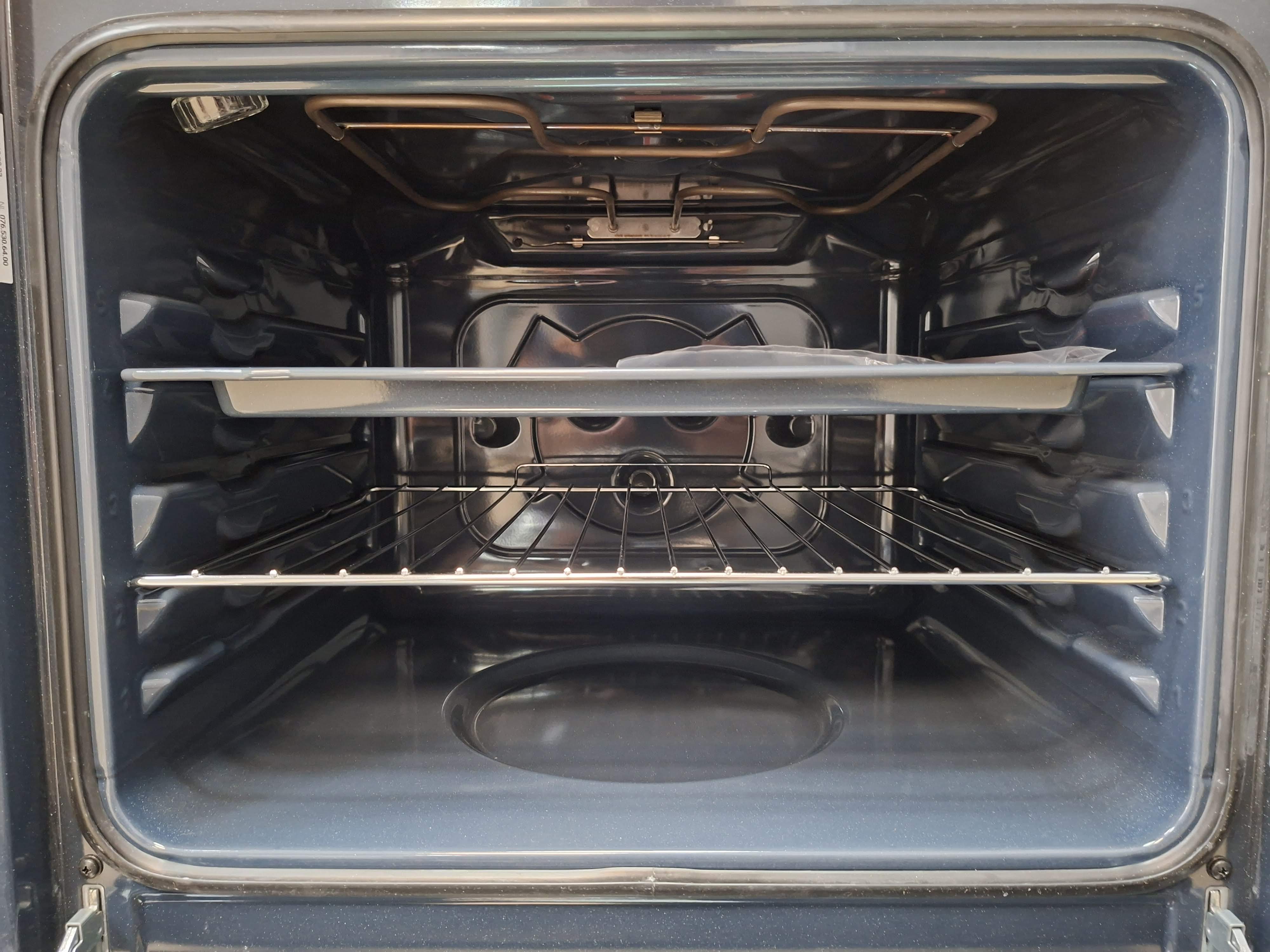 Ugradna Rerna Indesit IFW 6230 IX, 71L