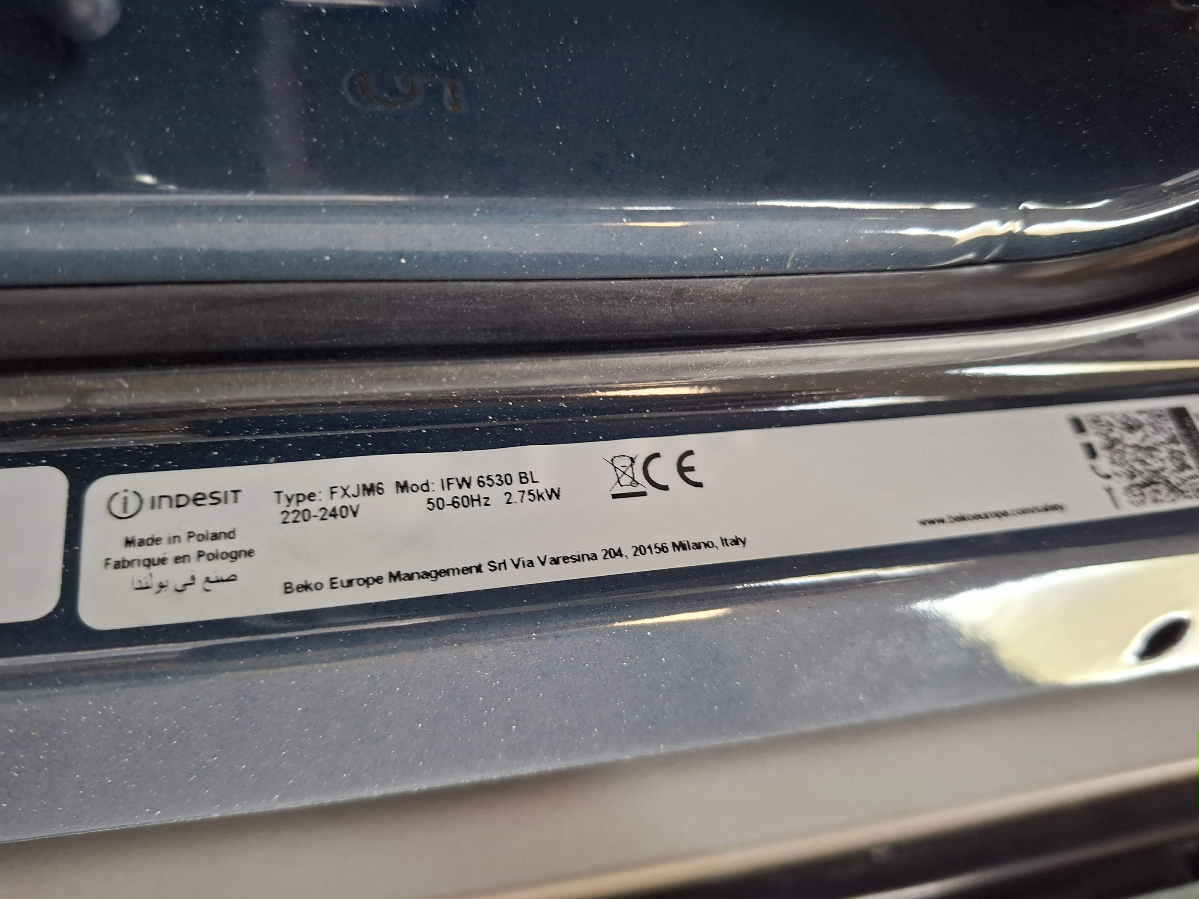 Ugradna Rerna Indesit IFW 6530 BL, 66L