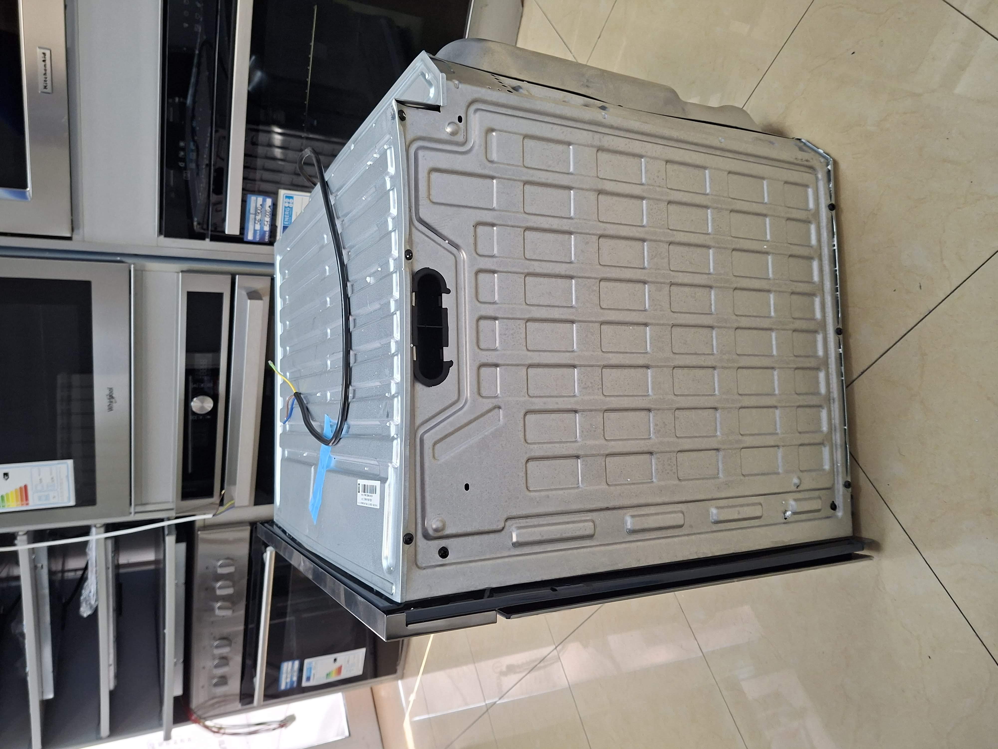 Ugradna Rerna Indesit IFWS 5844 JH IX, 71L