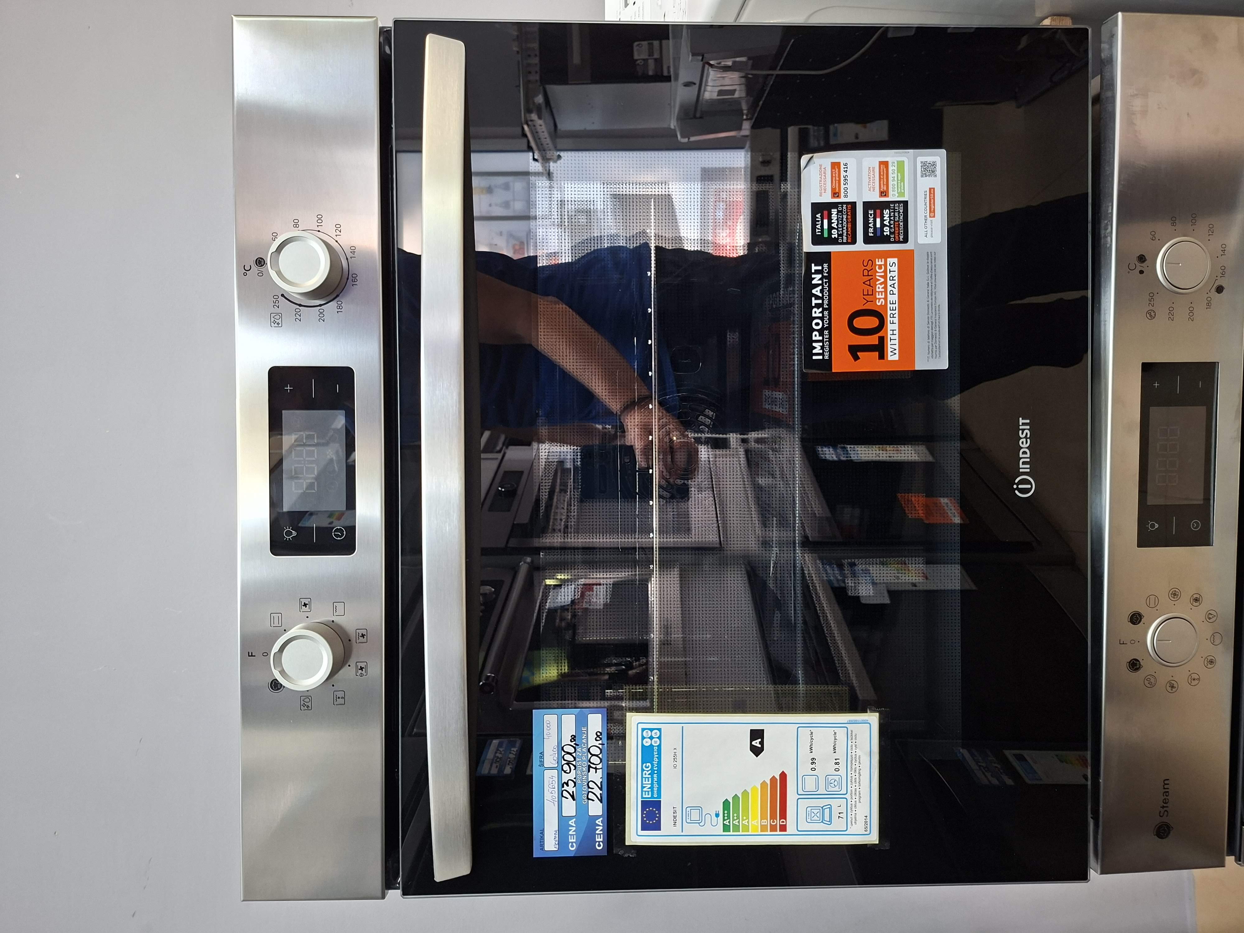 Ugradna Rerna Indesit IO 255H X , 71L