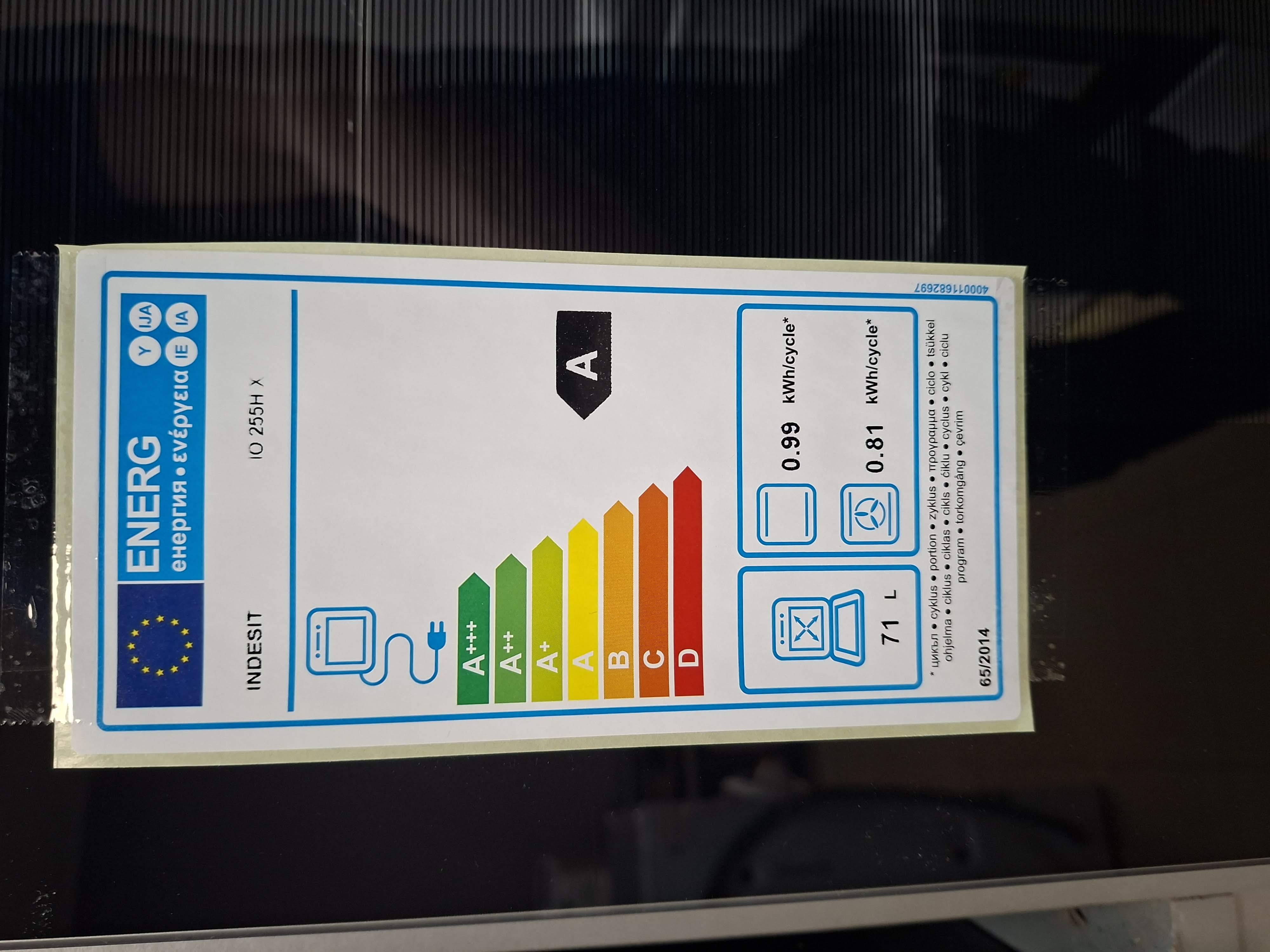 Ugradna Rerna Indesit IO 255H X , 71L