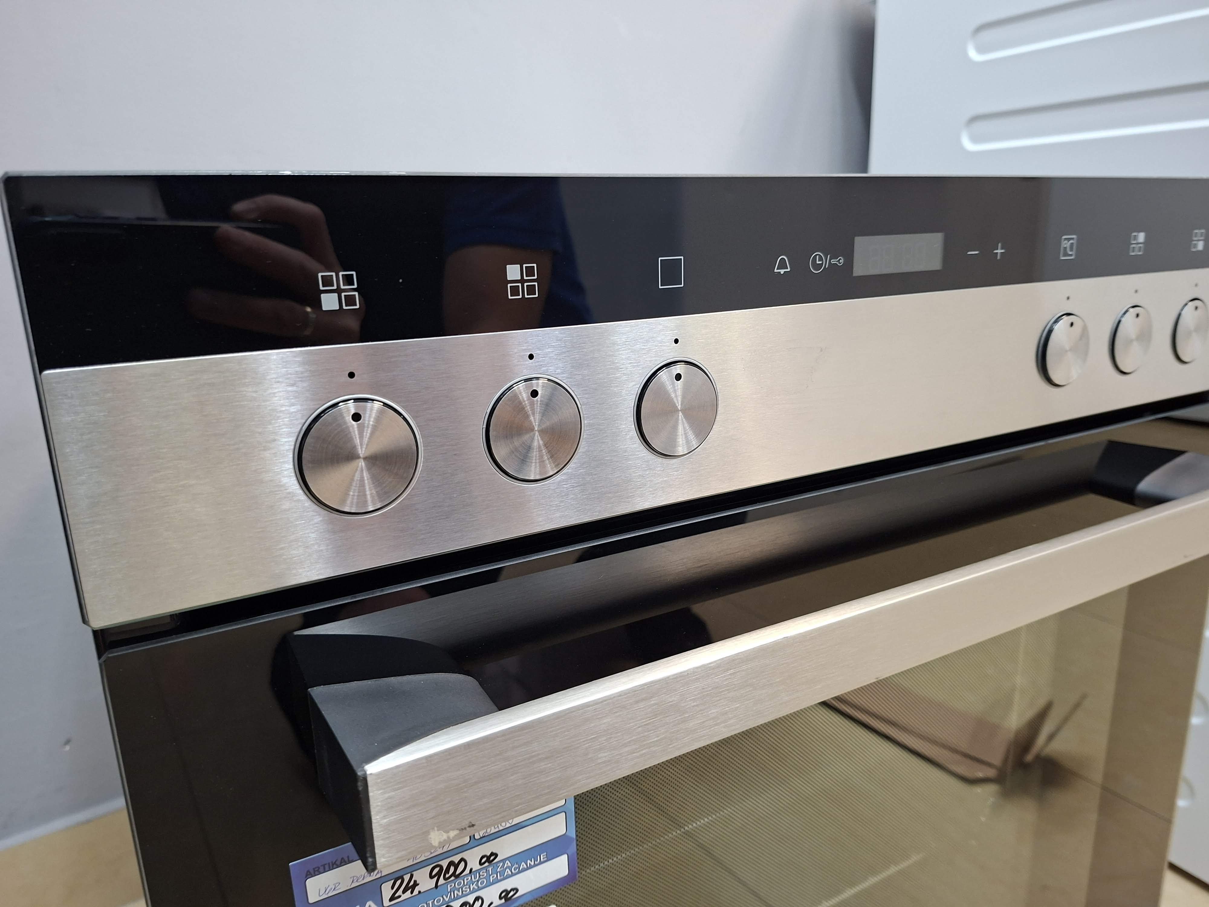 Ugradna Rerna Siemens HE113FBS2 , 66L
