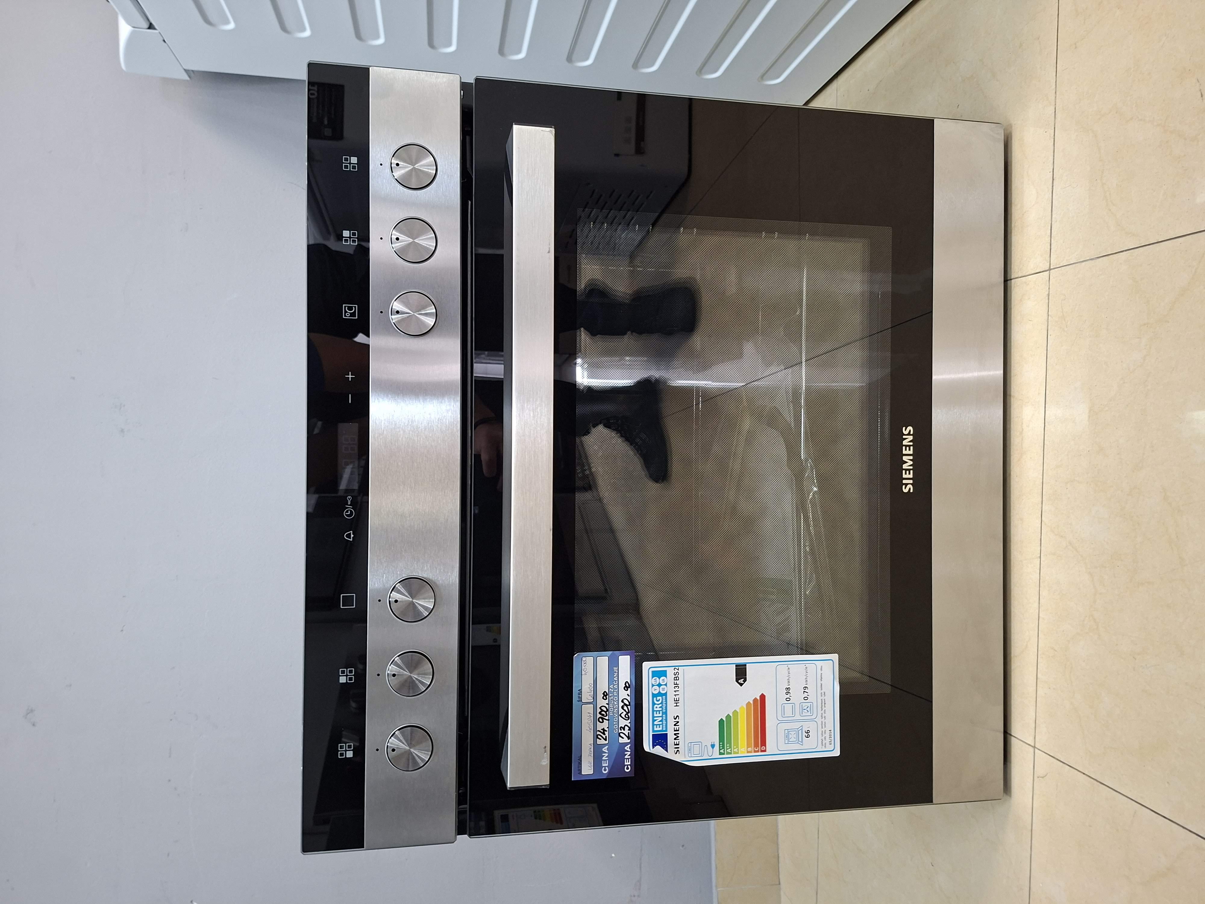 Ugradna Rerna Siemens HE113FBS2 , 66L