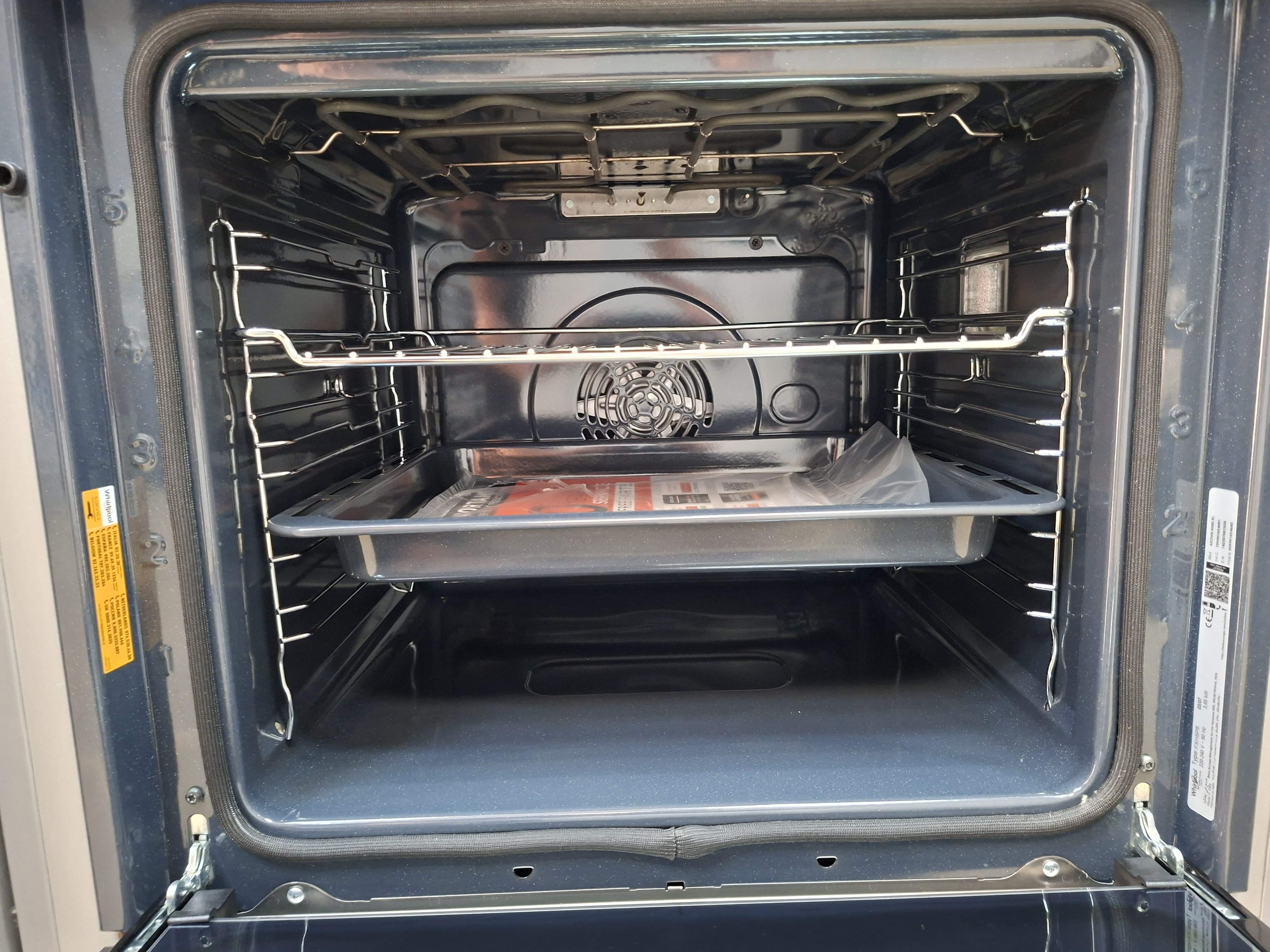 Ugradna rerna Whirlpool AKZMS 8680 BL , 73L
