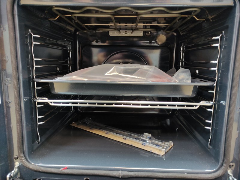 Ugradna rerna Whirpool W9 OM2 4S1 P BSS