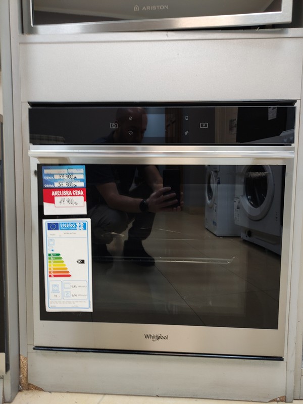 Ugradna rerna Whirpool W9 OM2 4S1 P BSS
