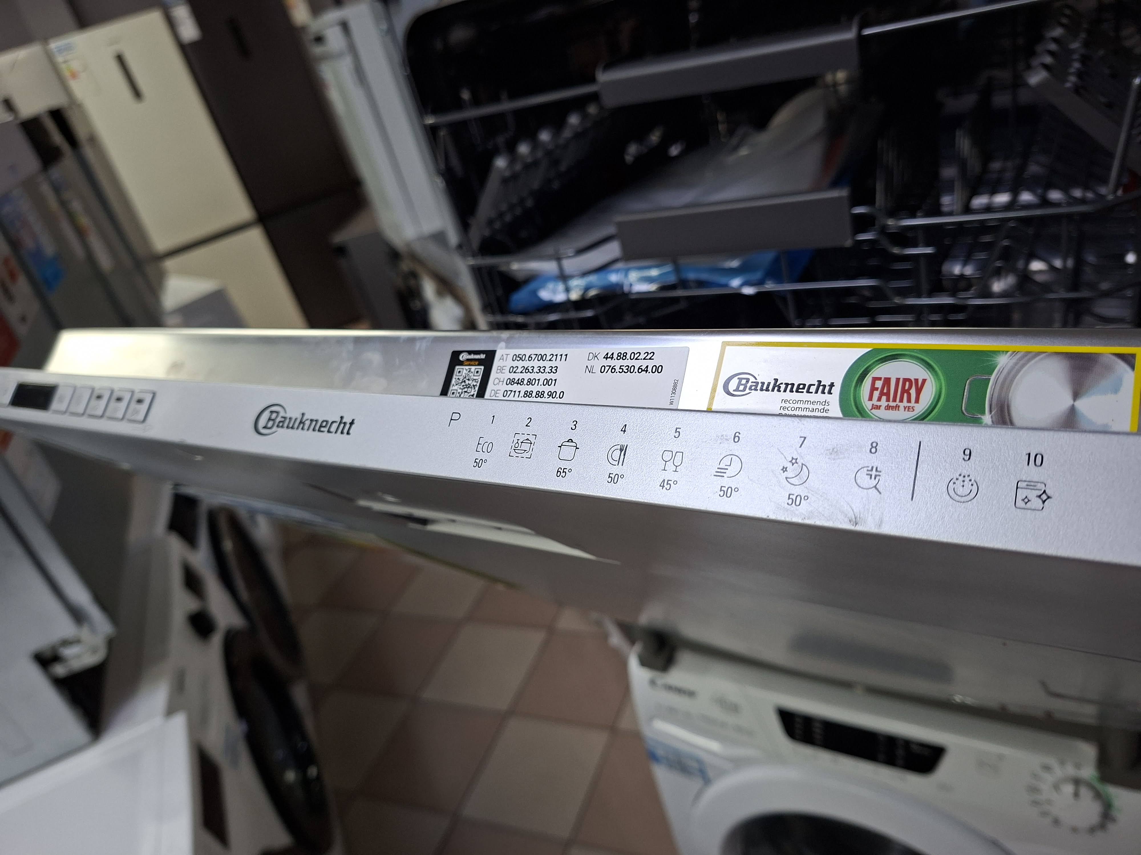 Ugradna sudo mašina Bauknecht BCIO 3C33 EC, 60cm