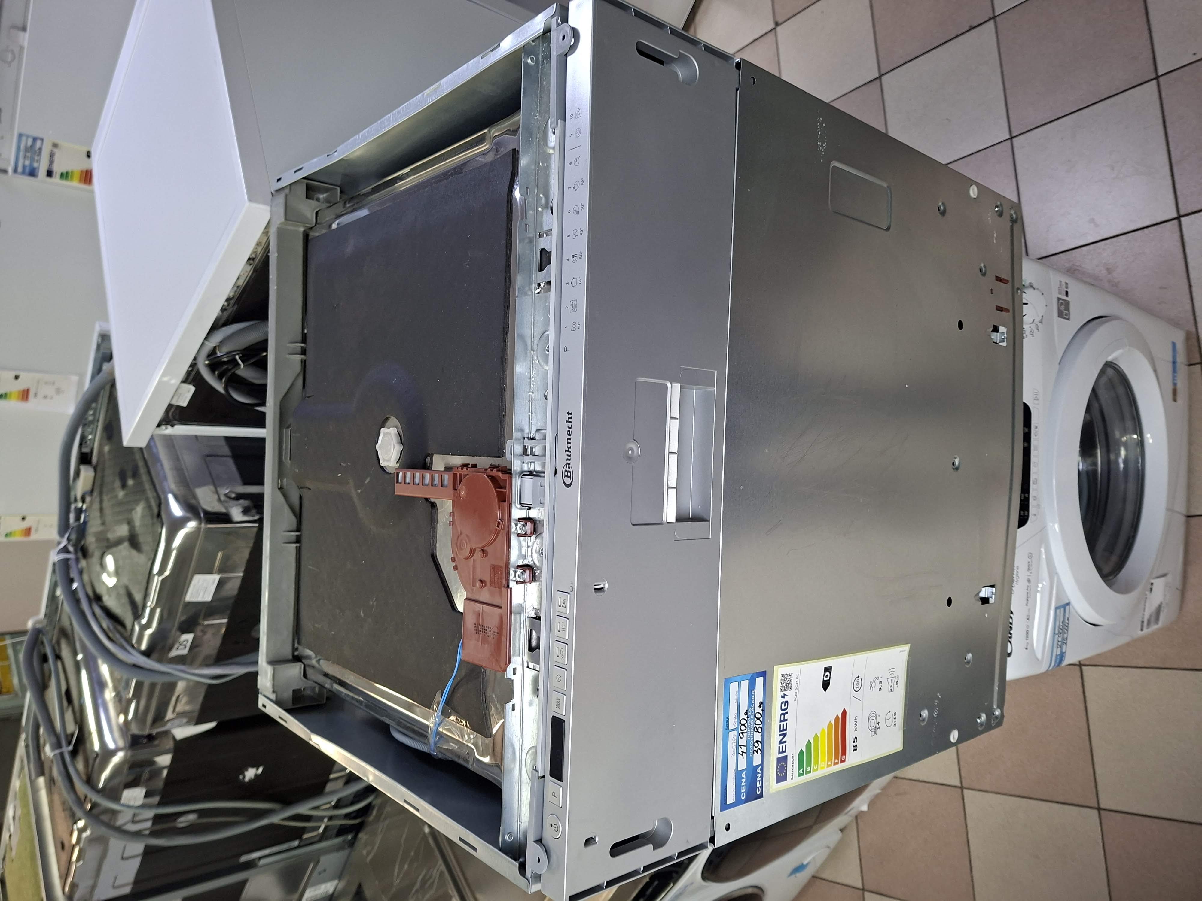 Ugradna sudo mašina Bauknecht BCIO 3C33 EC, 60cm