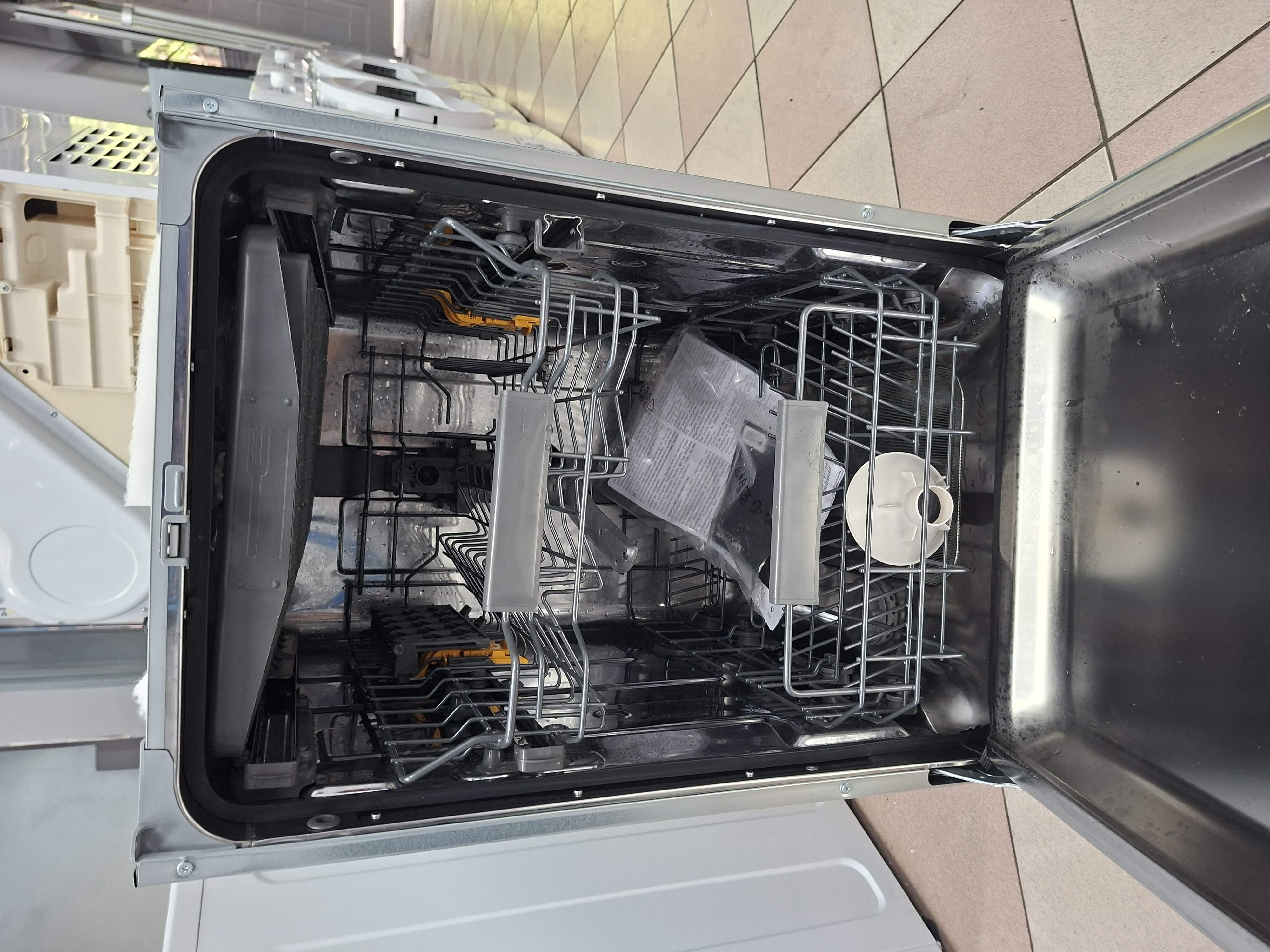 Ugradna sudo mašina Bauknecht  BK4IC11BS7LA0 (2), 45 cm