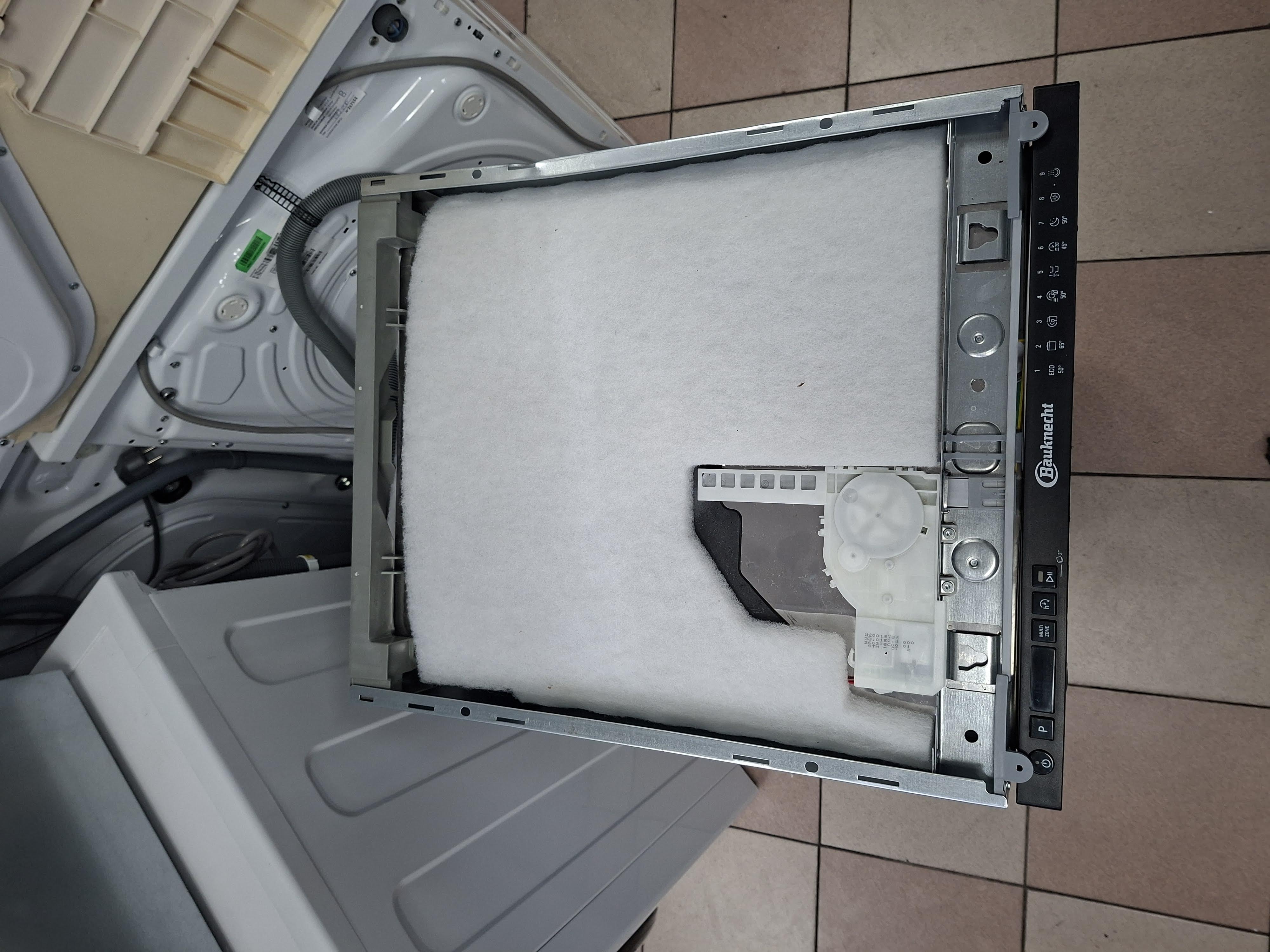 Ugradna sudo mašina Bauknecht  BK4IC11BS7LA0 (2), 45 cm