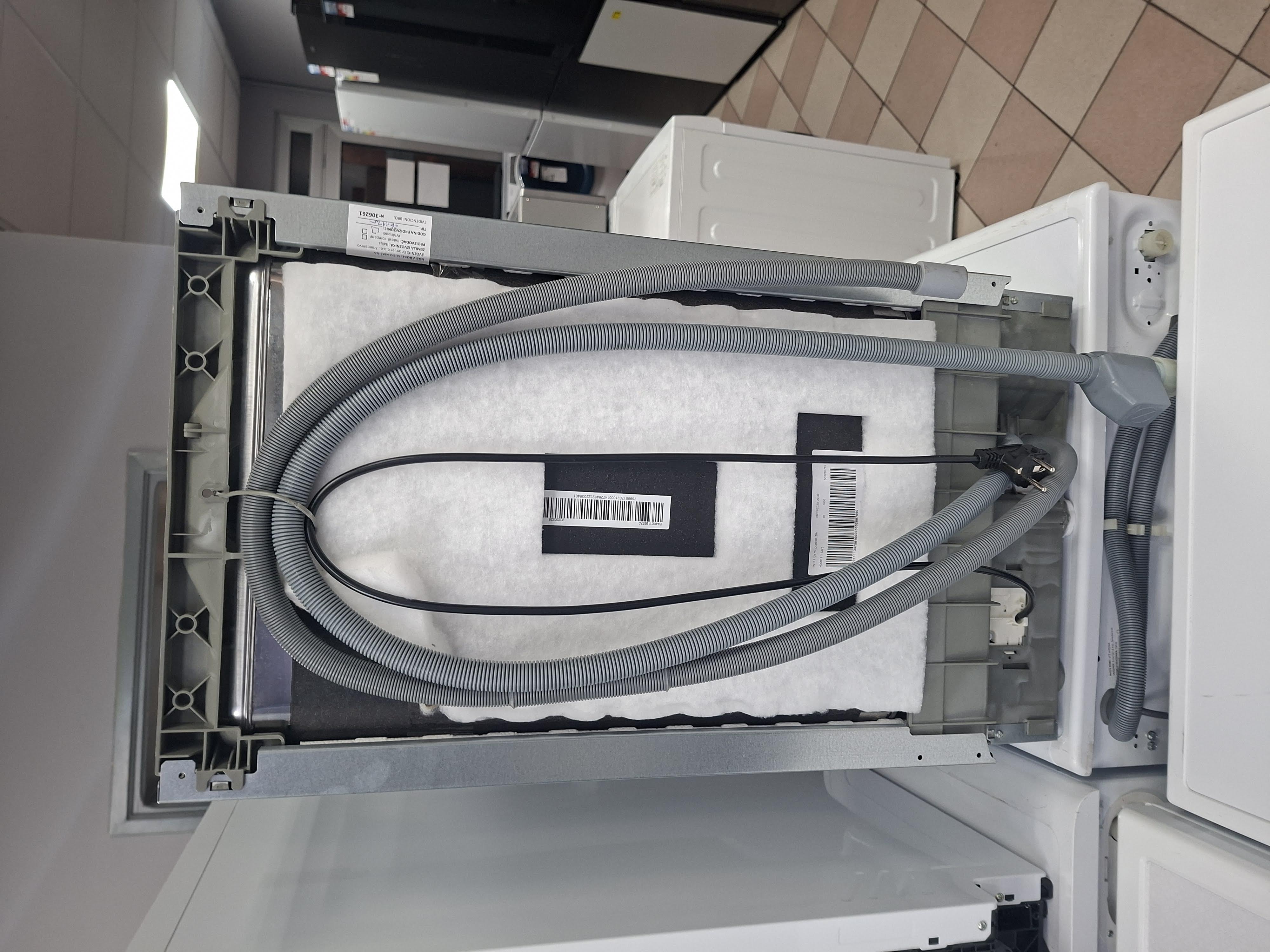 Ugradna Sudo mašina Bauknecht BK4PC11BS7A , 11 kompleta