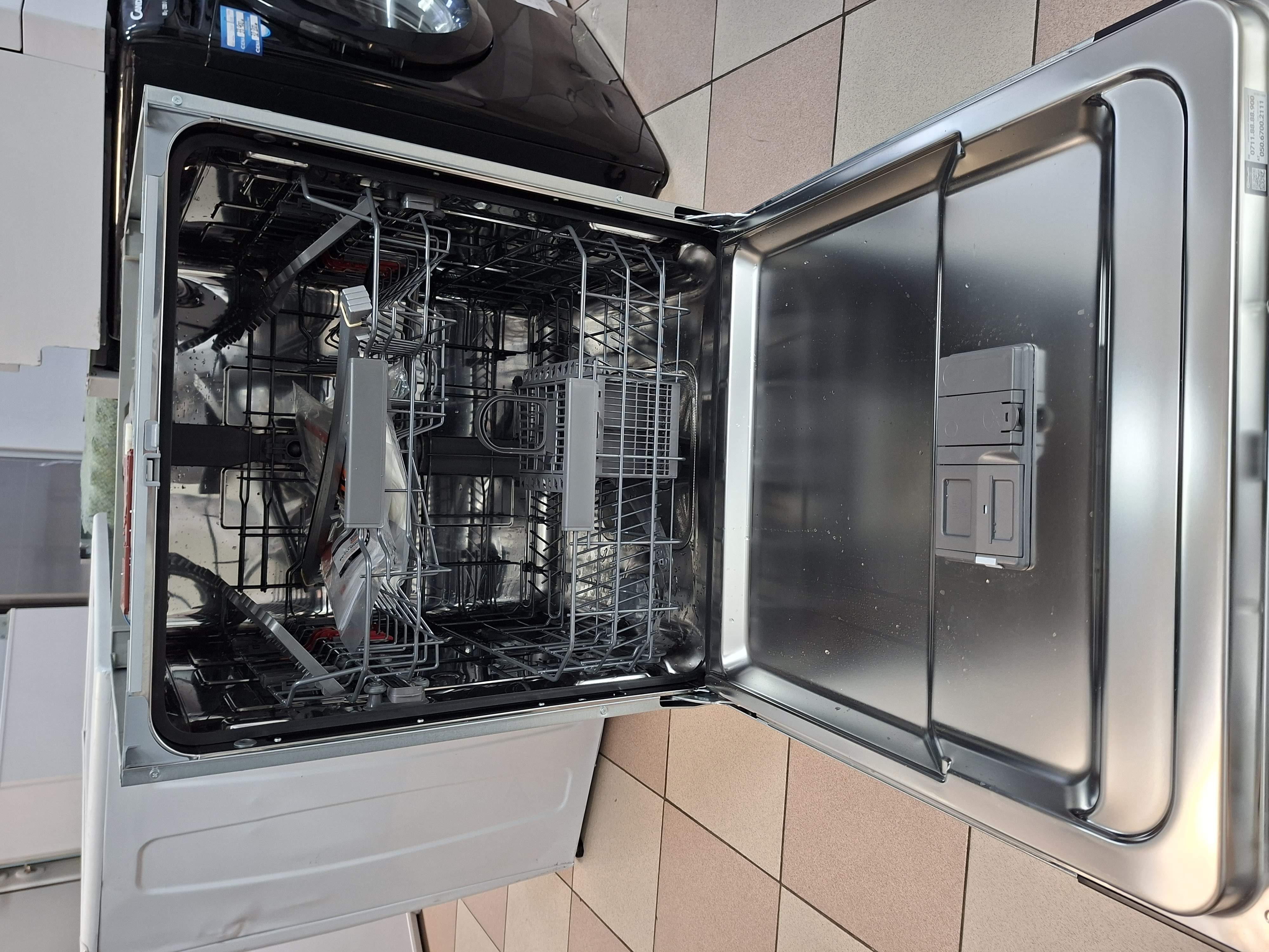 Ugradna Sudo mašina Bauknecht BKBC 3C26 X , 14 kompleta