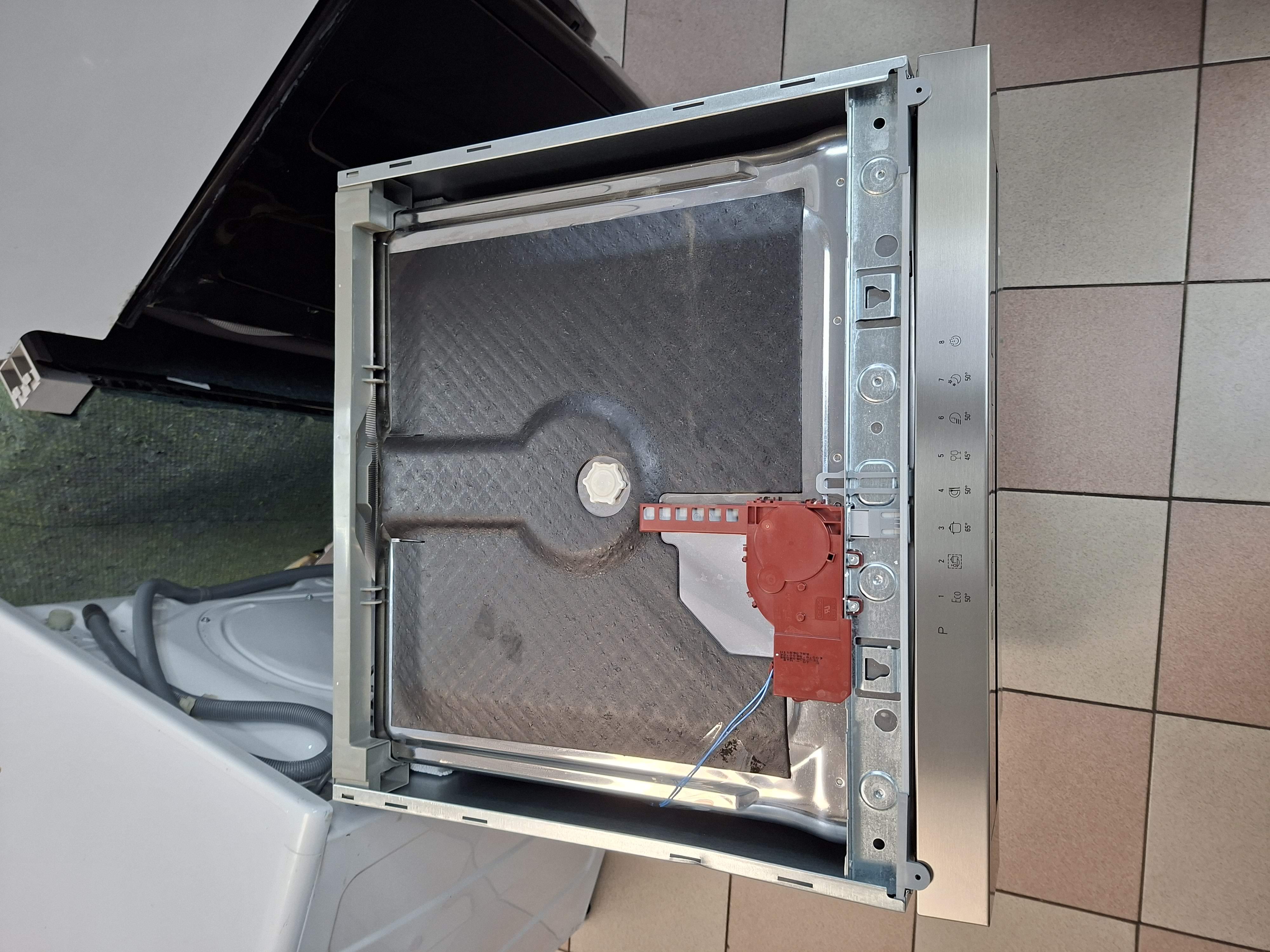 Ugradna Sudo mašina Bauknecht BKBC 3C26 X , 14 kompleta