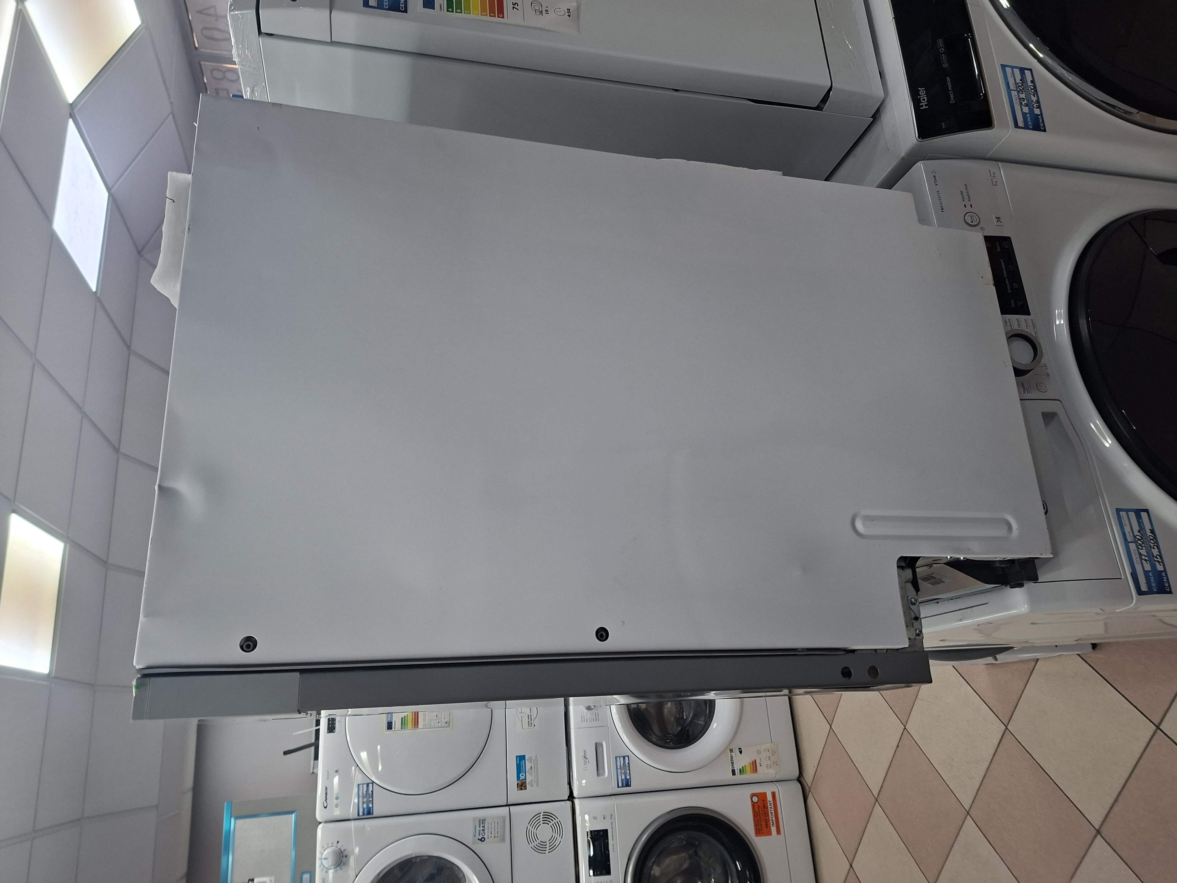 Ugradna sudo mašina Bauknecht BKKR IAXL, 14 kompleta