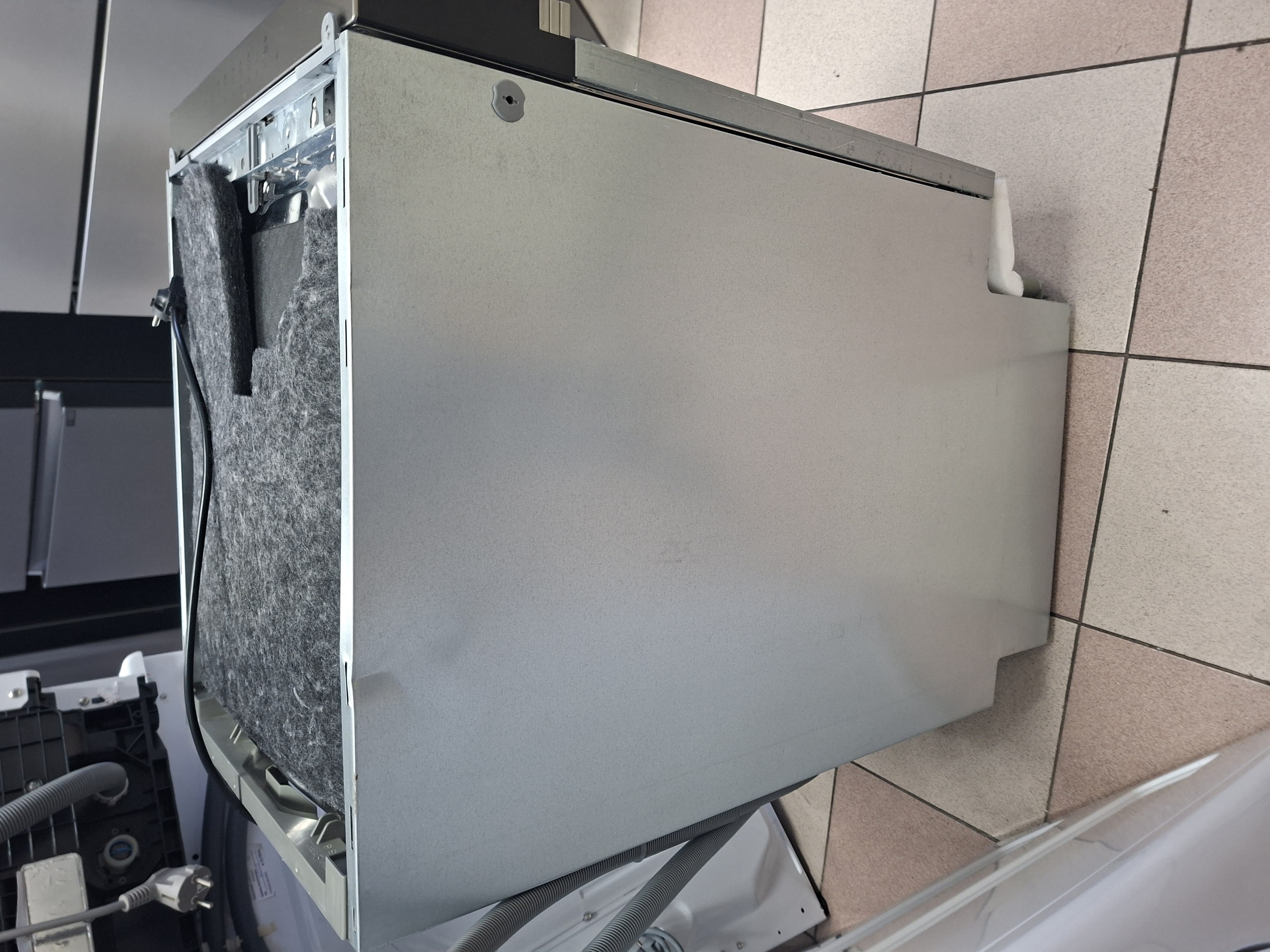 Ugradna Sudo mašina Bauknecht BSBO 3O21 PF X  , 10 kompleta