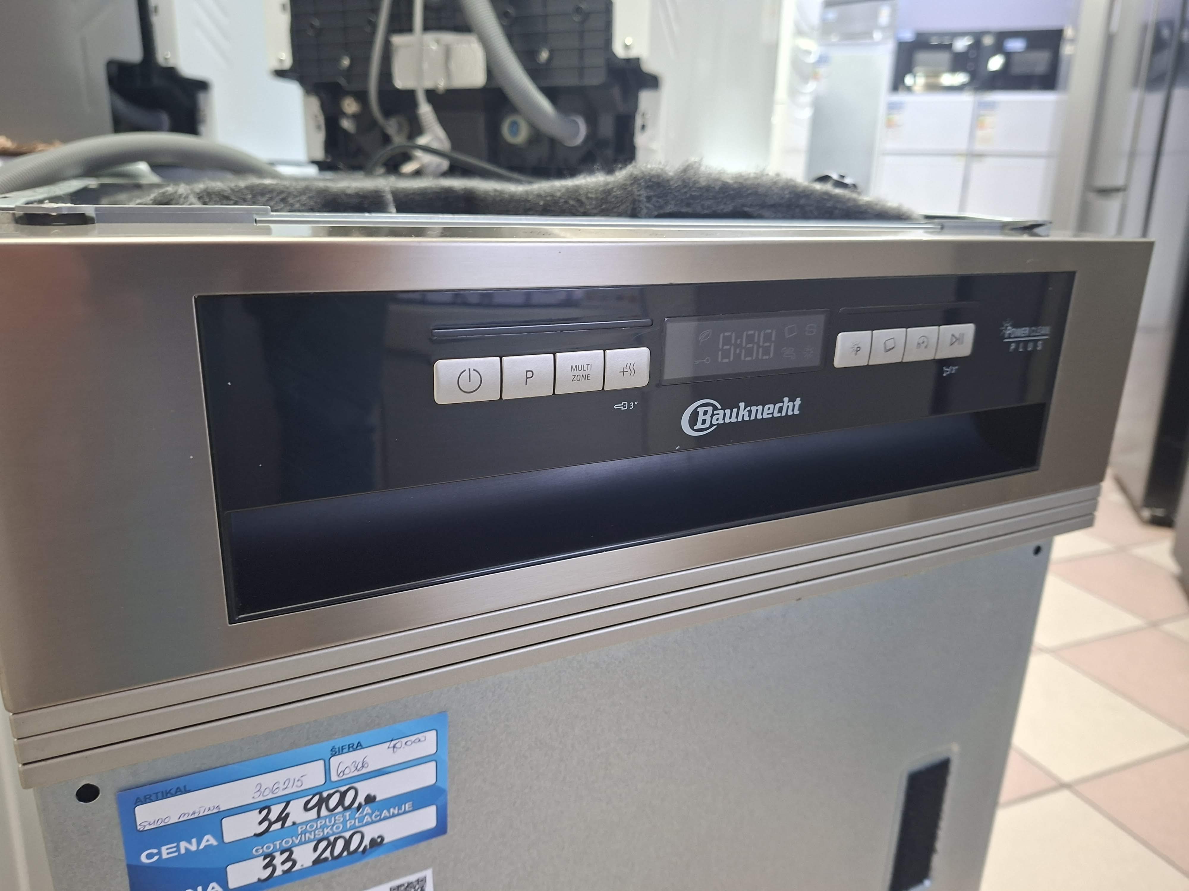 Ugradna Sudo mašina Bauknecht BSBO 3O21 PF X  , 10 kompleta