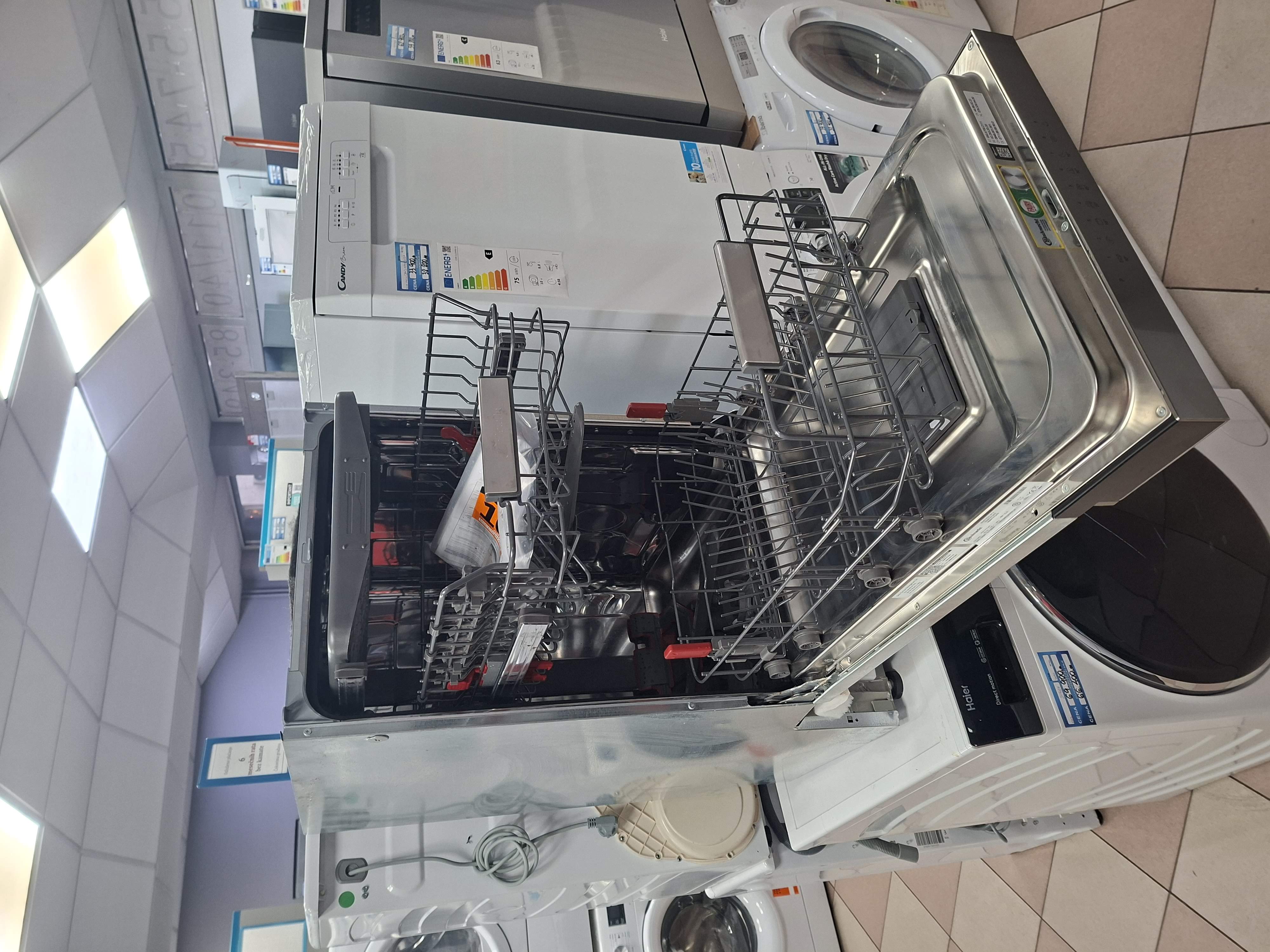 Ugradna Sudo mašina Bauknecht BSBO 3O21 PF X  , 10 kompleta